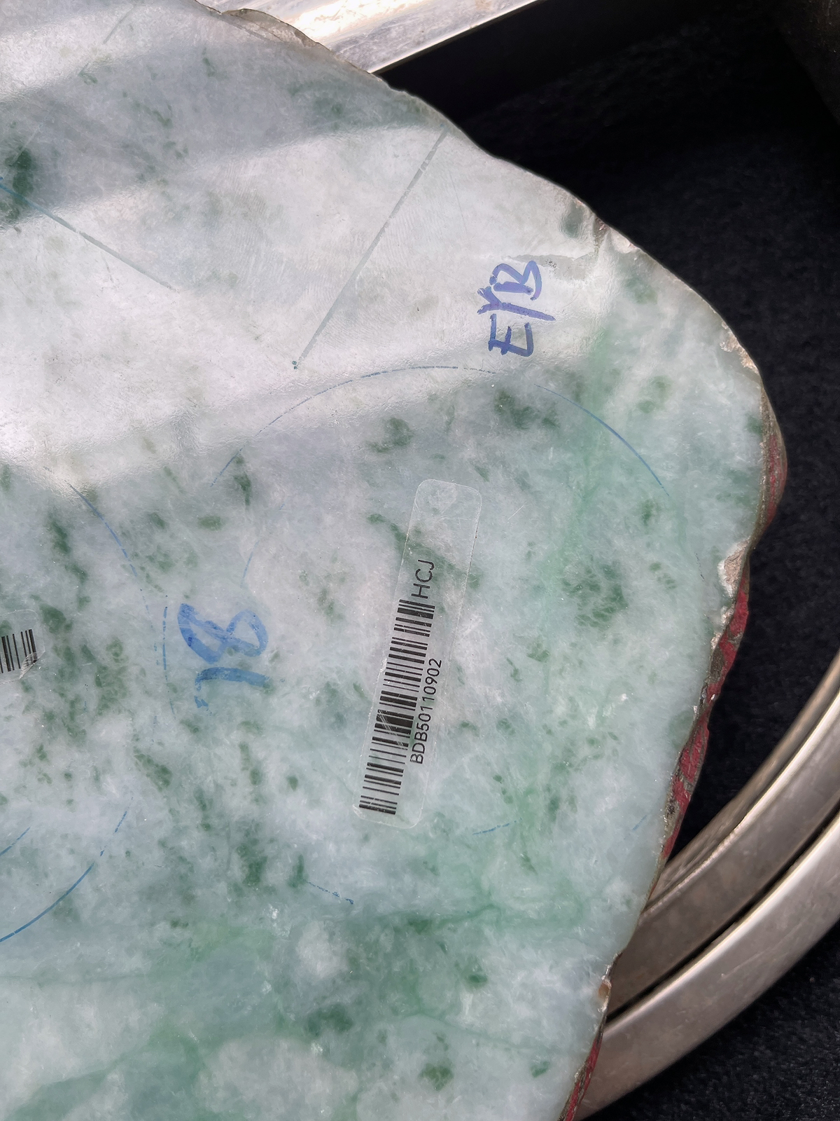 翡翠板料，⭕️正圈最大做63，圆条最大做59