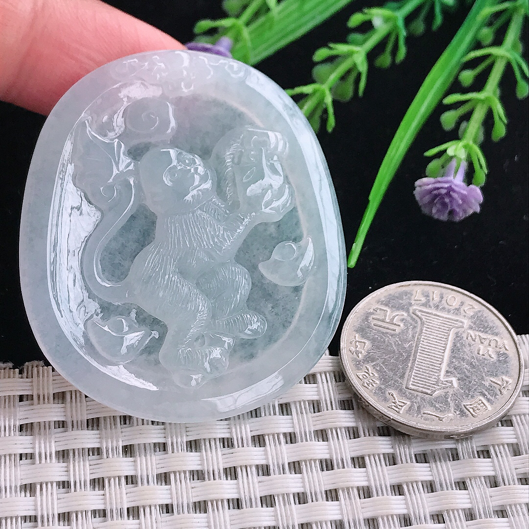 实拍A货翡翠49/42.8/5.2老坑冰透起胶生肖猴吊坠翡翠玉牌灵猴献寿