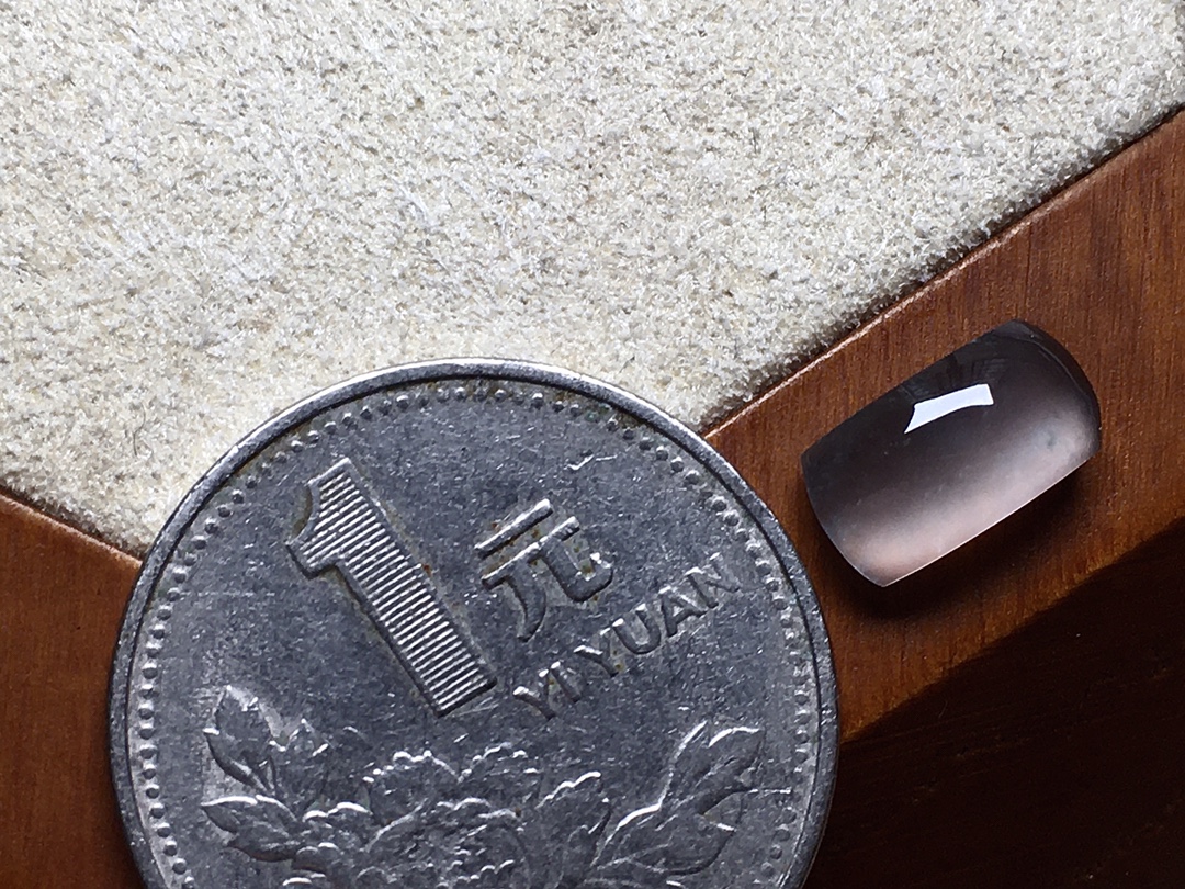 玻璃种飘花马鞍 飘花素雅，冰透起胶感，无裂尺寸10.7*5.7*3.7