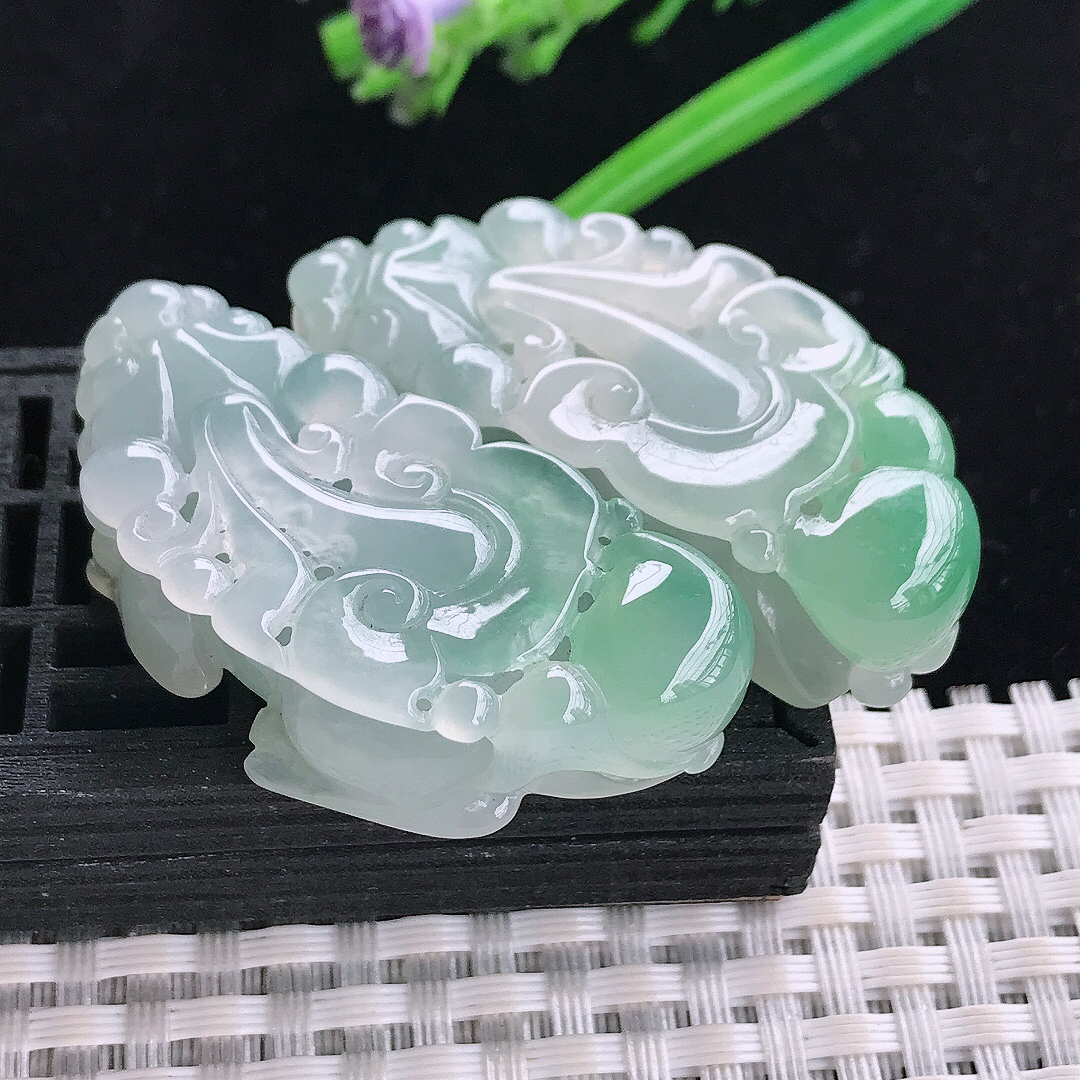 实拍A货翡翠45.2/21/12.2老坑冰胶果冻冰晴绿貔貅吊坠一对