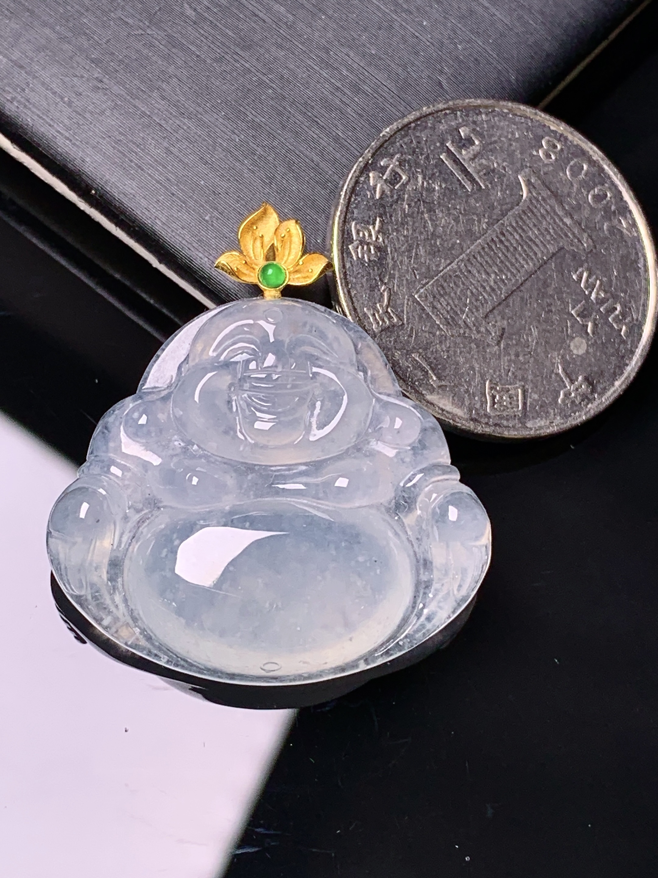 18k金镶嵌冰种佛公吊坠 玉质细腻 色泽艳丽清新 水润亮眼 整体尺寸32*29*6j2