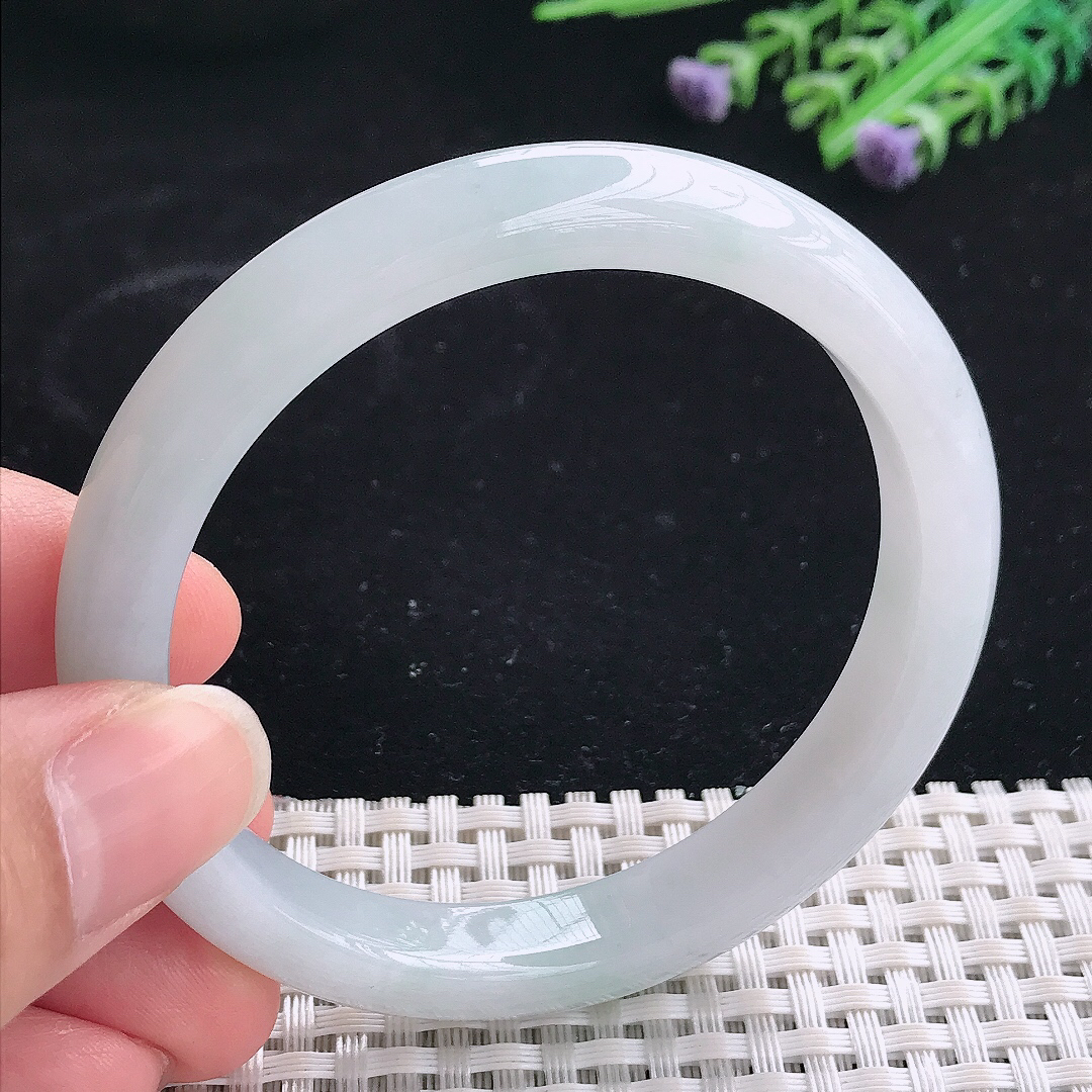 实拍A货翡翠56.5/9.8/7.8老坑秀气冰润手镯翡翠宽边玉镯平安镯美人镯