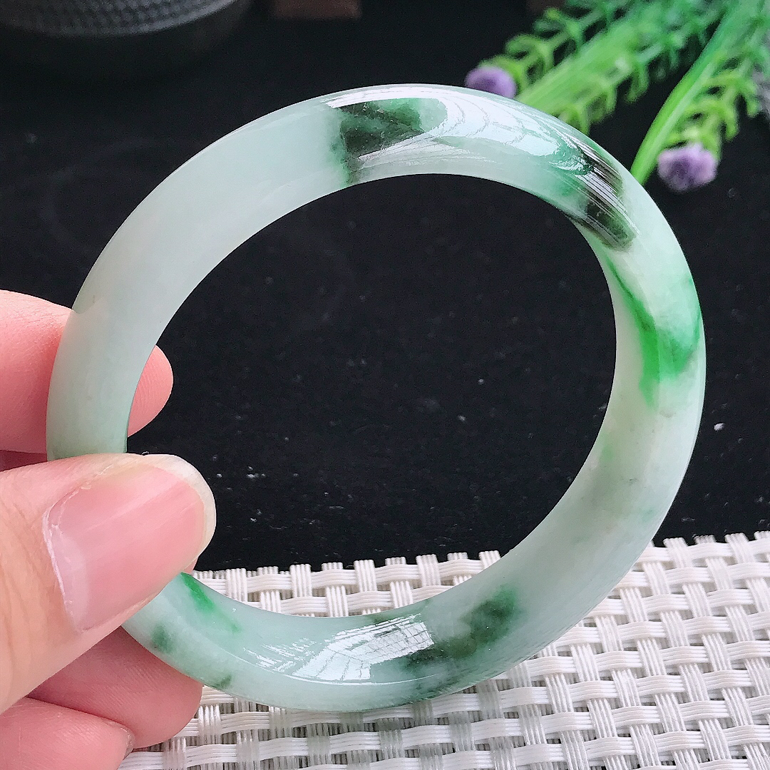 实拍A货翡翠57.5/13.6/8老坑精美冰润飘花手镯翡翠宽边玉镯平安镯美人镯