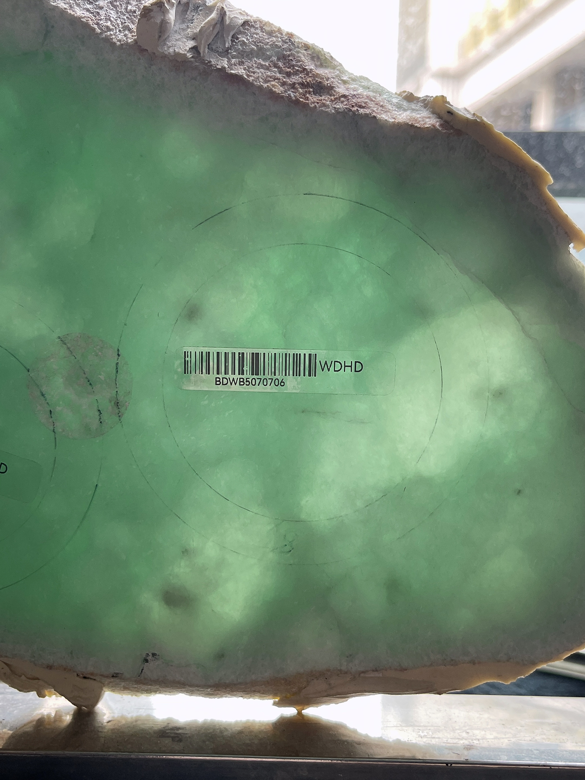 翡翠板料，⭕️正圈最大做68，圆条最大做64