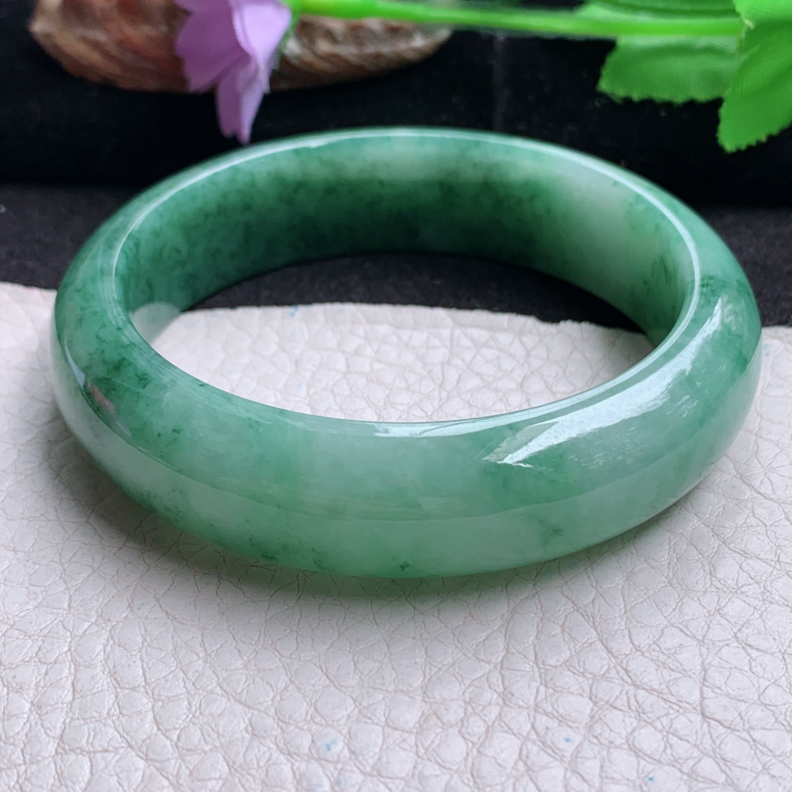 js实拍57*15.6*8.5轮胎镯 天然缅甸翡翠a货手镯飘花厚装正圈玉镯子