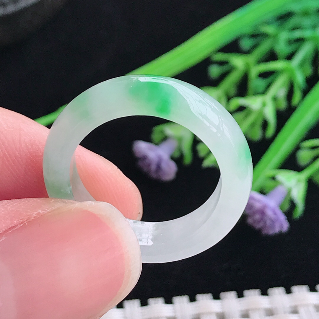 实拍A货翡翠18.3/5.8/4老坑冰胶水灵冰阳绿指环戒指女款