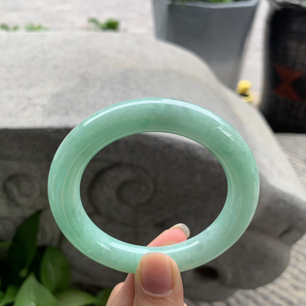 圈口 55-10.9【满绿圆条手镯】圆条55 56可戴