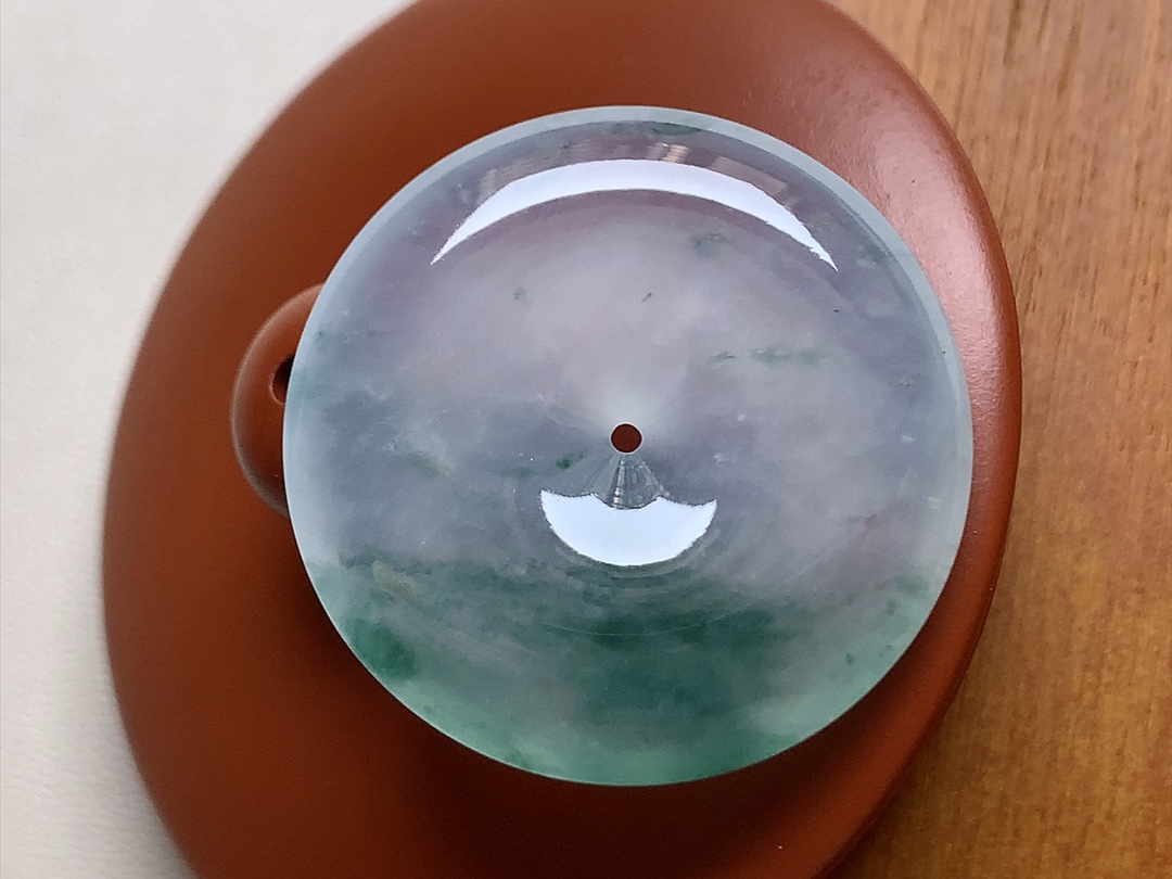 高冰飘花怀古 飘花色泽漂亮，种水，无裂，尺寸29.8*6