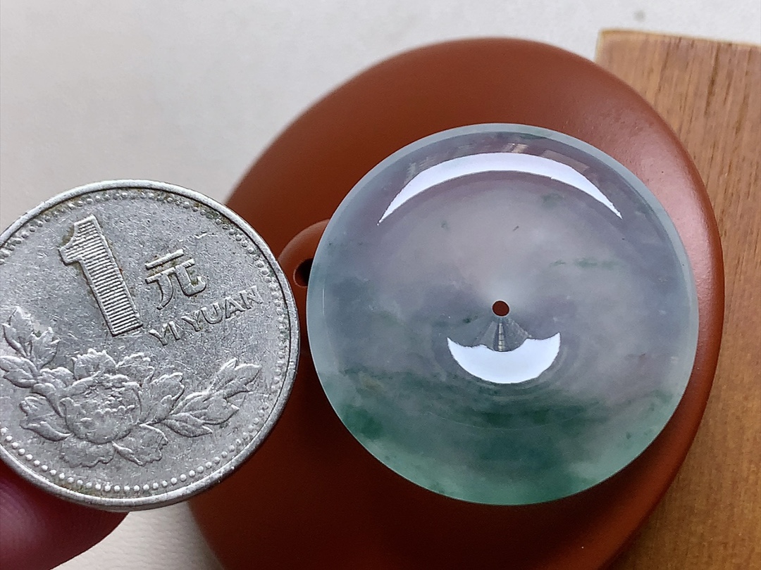 高冰飘花怀古 飘花色泽漂亮，种水，无裂，尺寸29.8*6