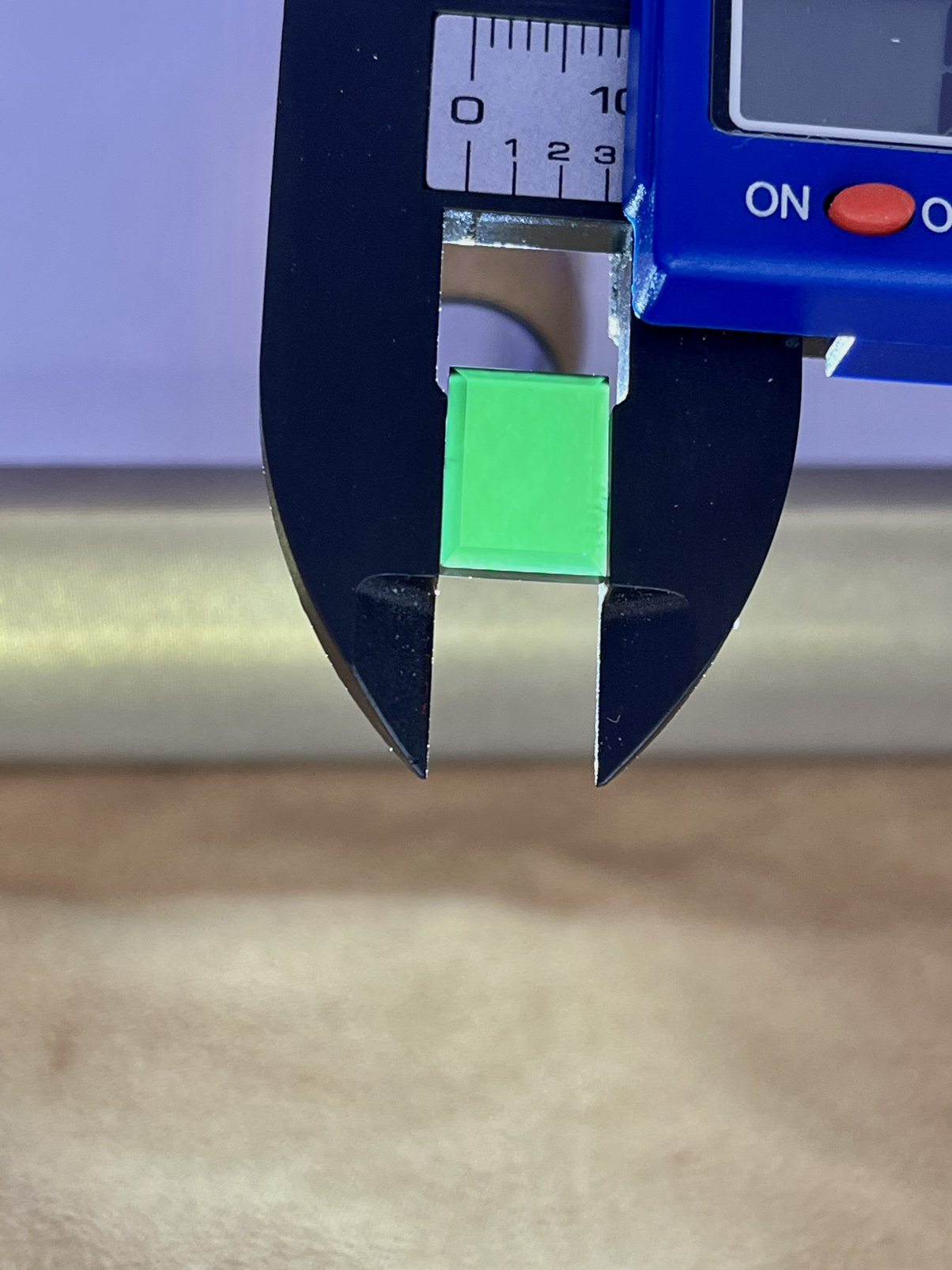 墨翠：【戒面】细腻干净，黑度好，性价比高，雕工精湛，打灯透绿