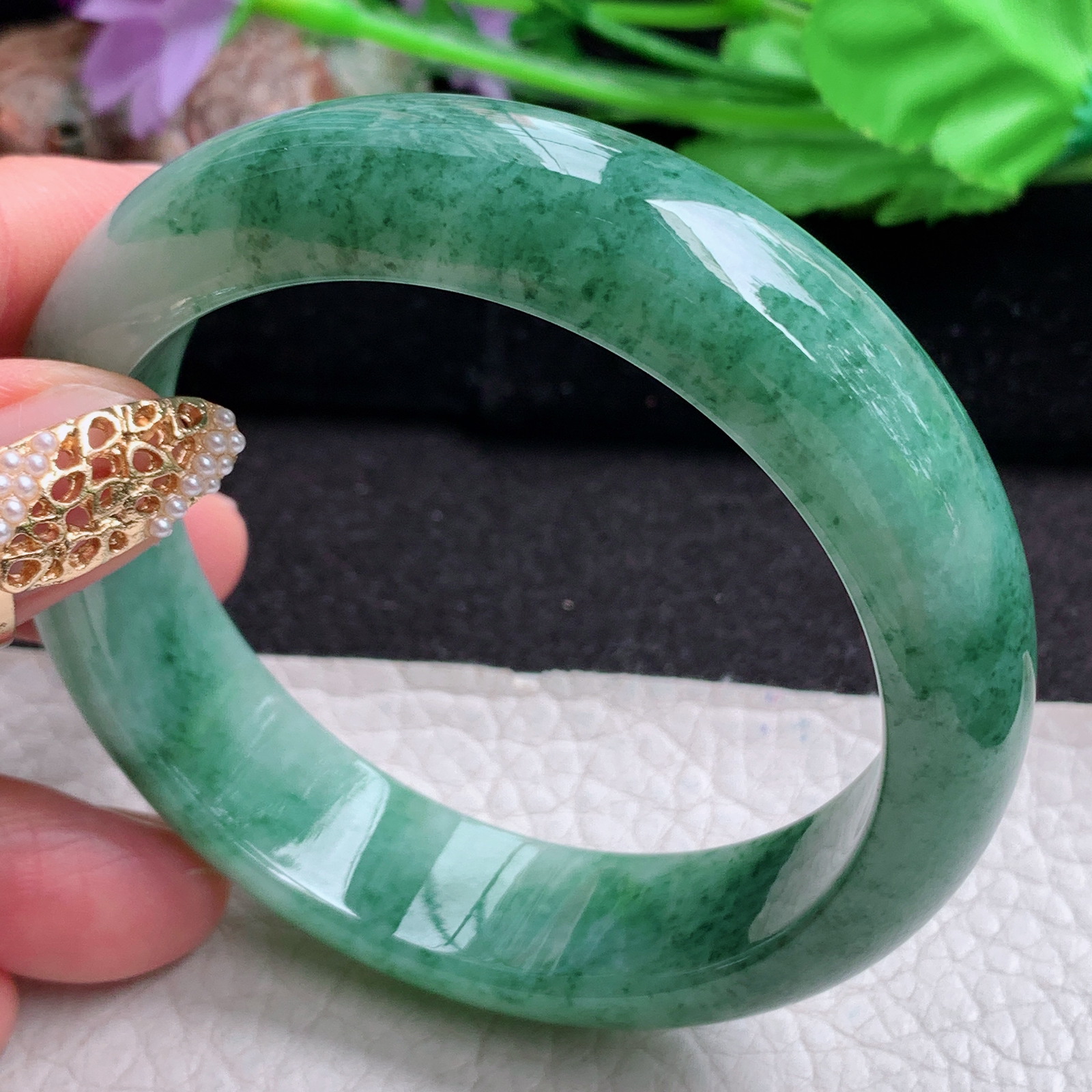 js实拍57*15.6*8.5轮胎镯 天然缅甸翡翠a货手镯飘花厚装正圈玉镯子