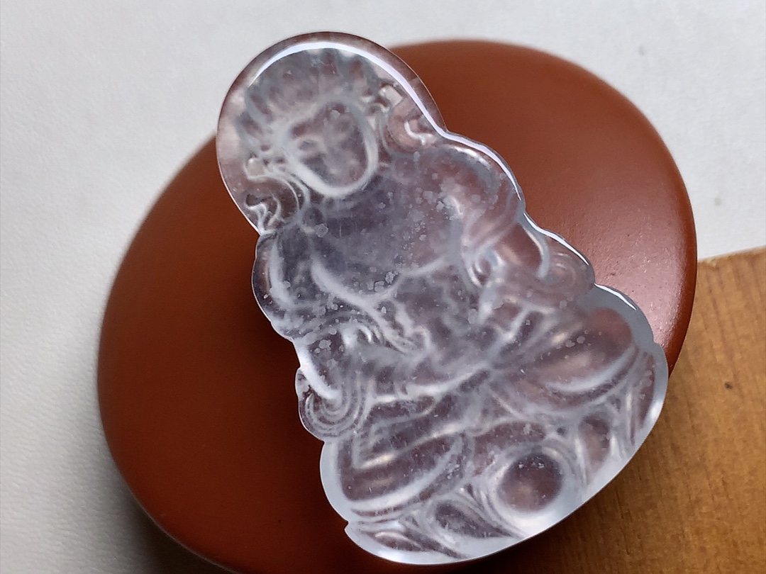 玻璃种度母 冰透感十足，雕工精湛，无裂，尺寸42.2*27.6*5