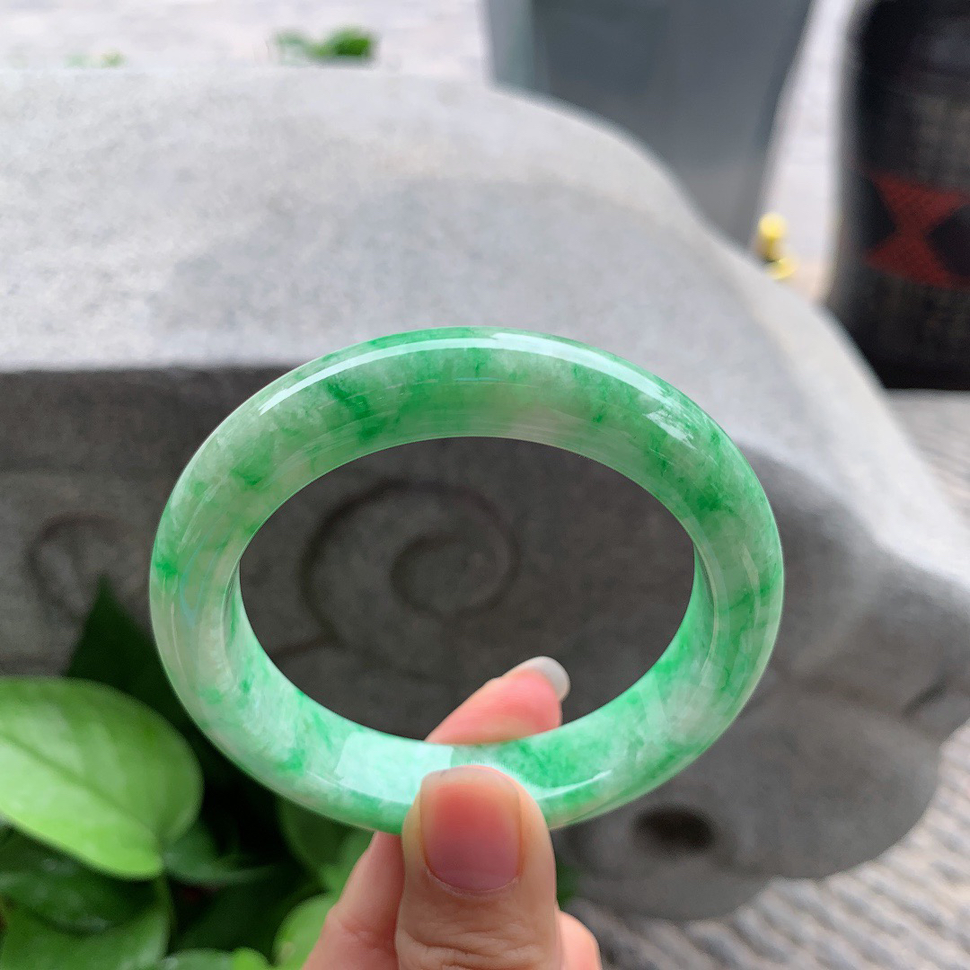 圈口56.1-12.6-9.3 【满绿正圈手镯】正圈56 57可戴