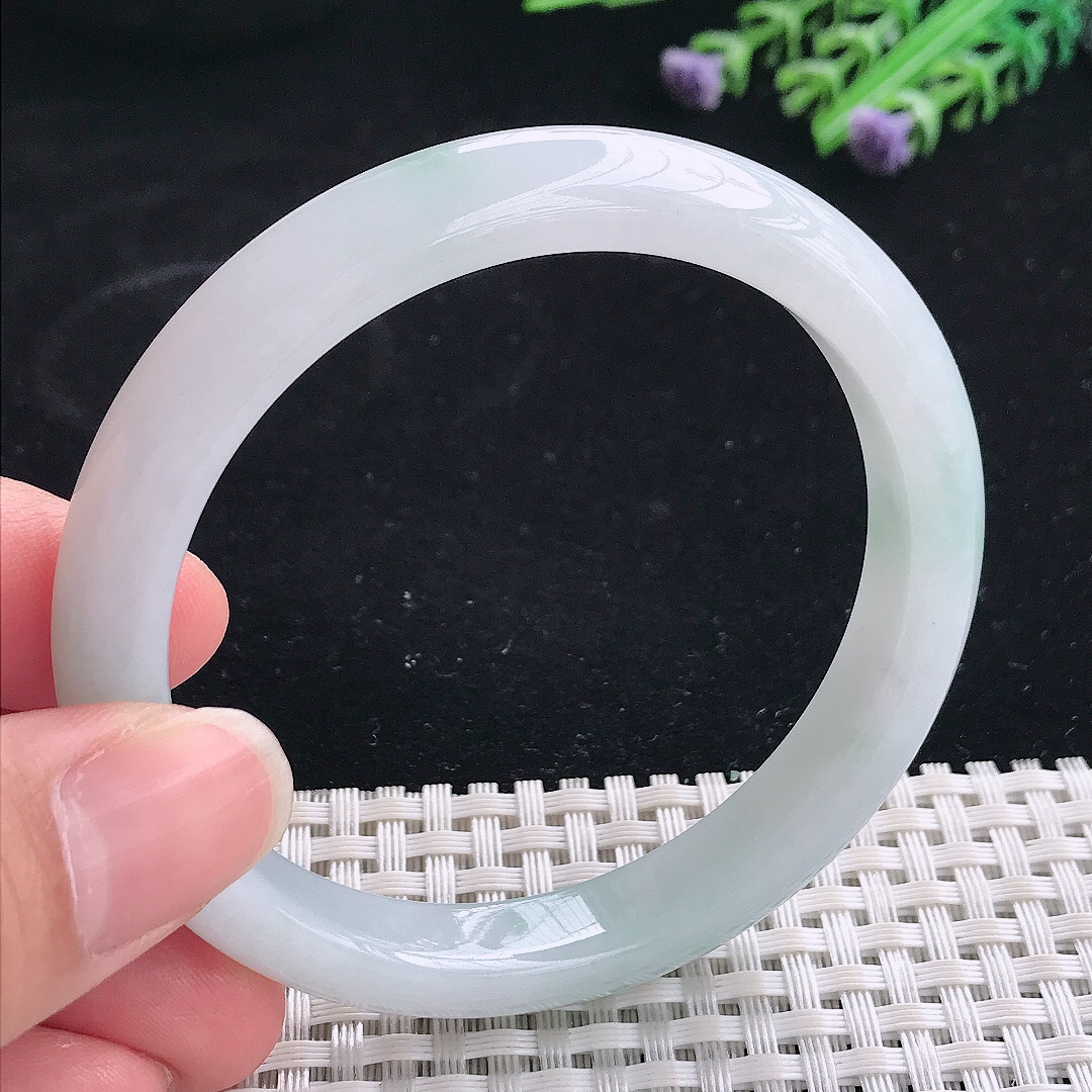 实拍A货翡翠56.5/9.8/7.8老坑秀气冰润手镯翡翠宽边玉镯平安镯美人镯