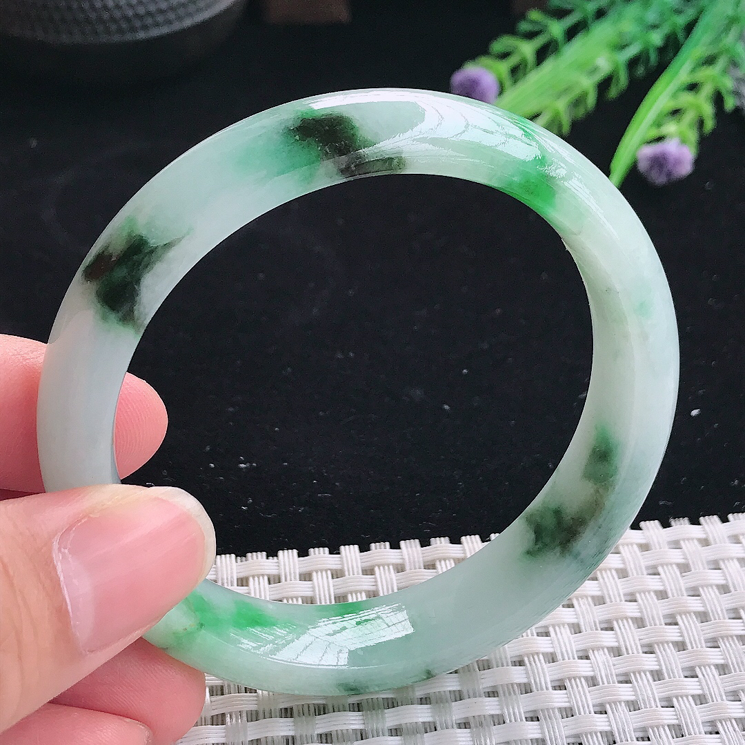 实拍A货翡翠57.5/13.6/8老坑精美冰润飘花手镯翡翠宽边玉镯平安镯美人镯