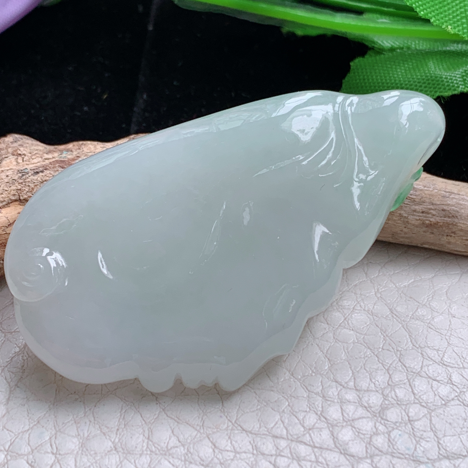 lz实拍58.5*33.5*11天然缅甸翡翠冰飘绿随形普度众生 无相观音玉吊坠 玉挂件