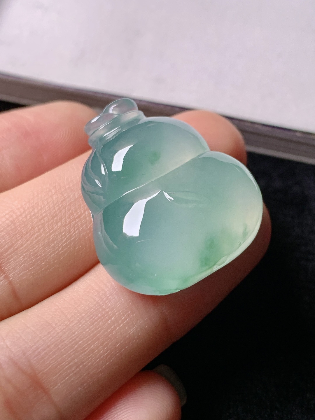 飘花葫芦 色泽浓艳 0413尺寸24.7*21.7*9.3