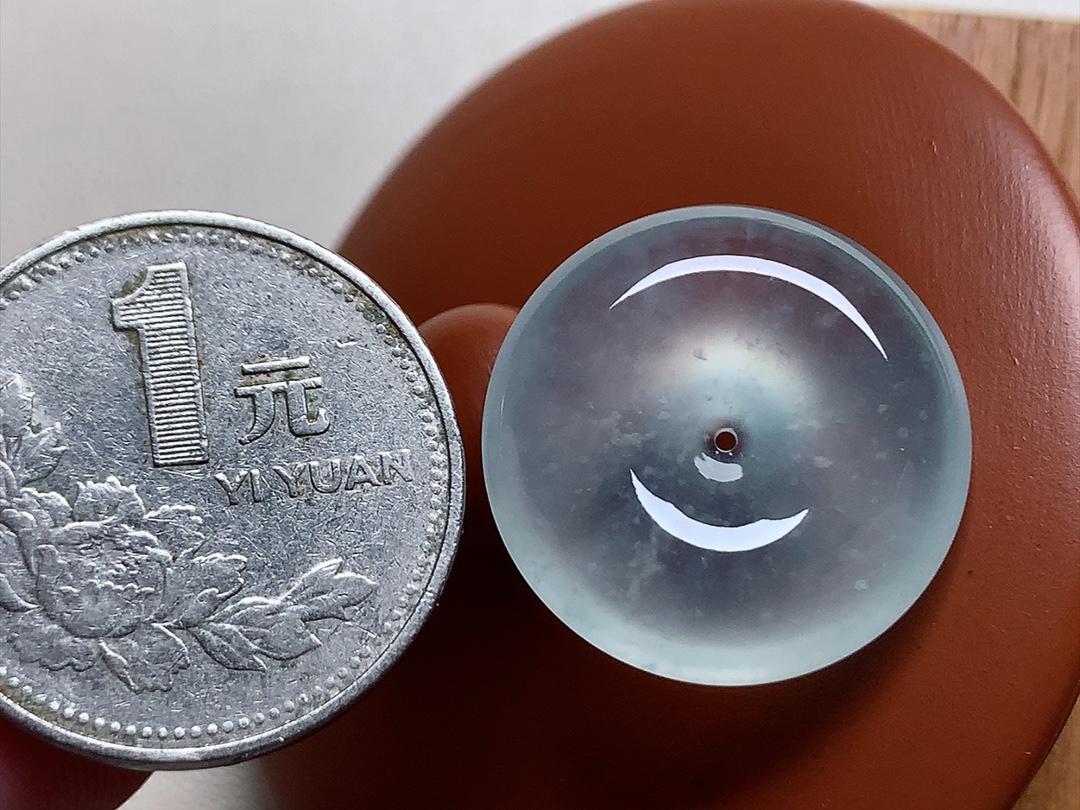 高冰木那怀古 底色淡雅，种水，无裂，尺寸22*5.7