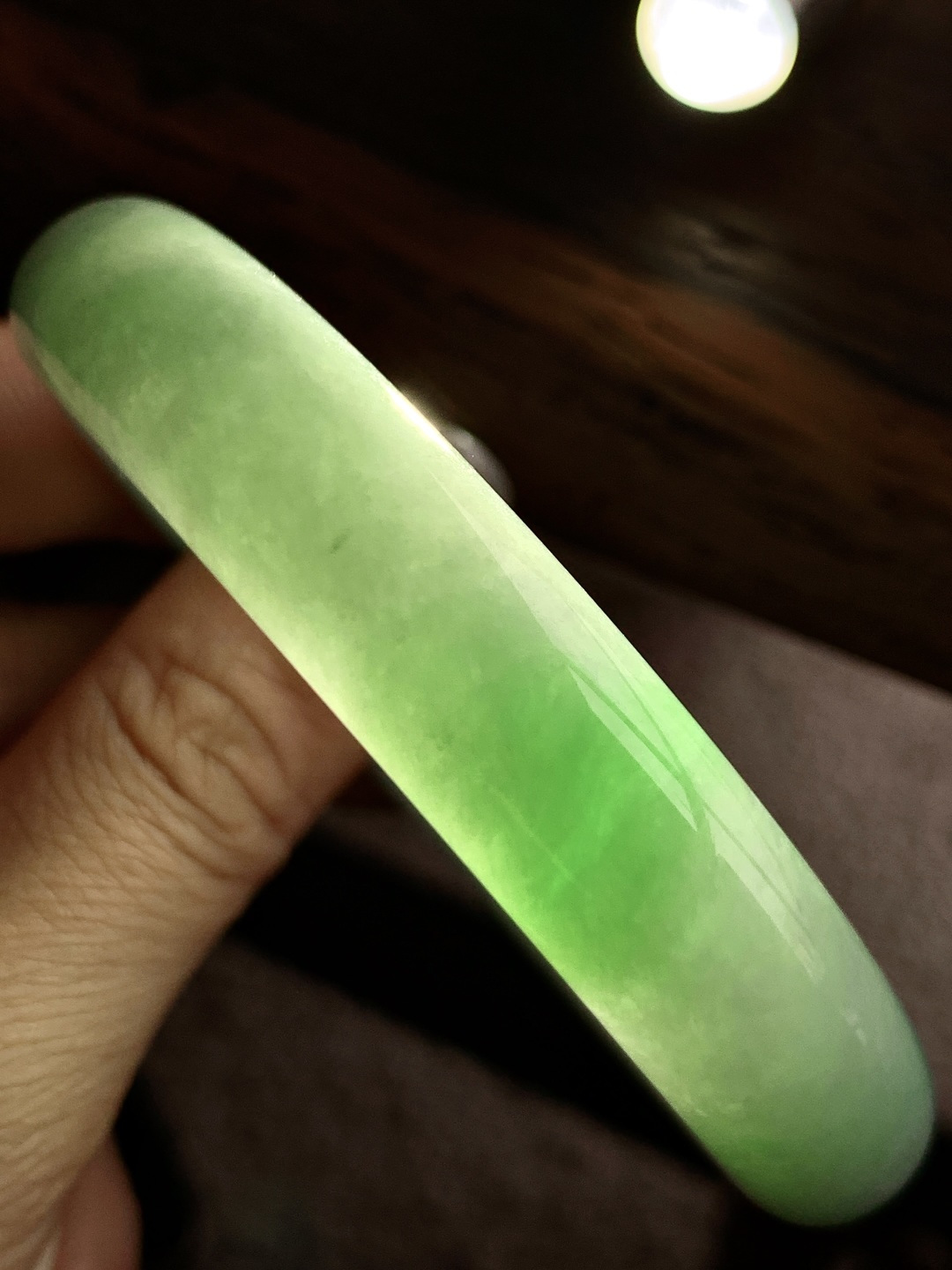 正圈 圈口58 58 58-12.4-8.3 飘翠凝镯 飘绿花 冰飘花 种老细腻 缅甸A货翡翠 有细纹 59.3克