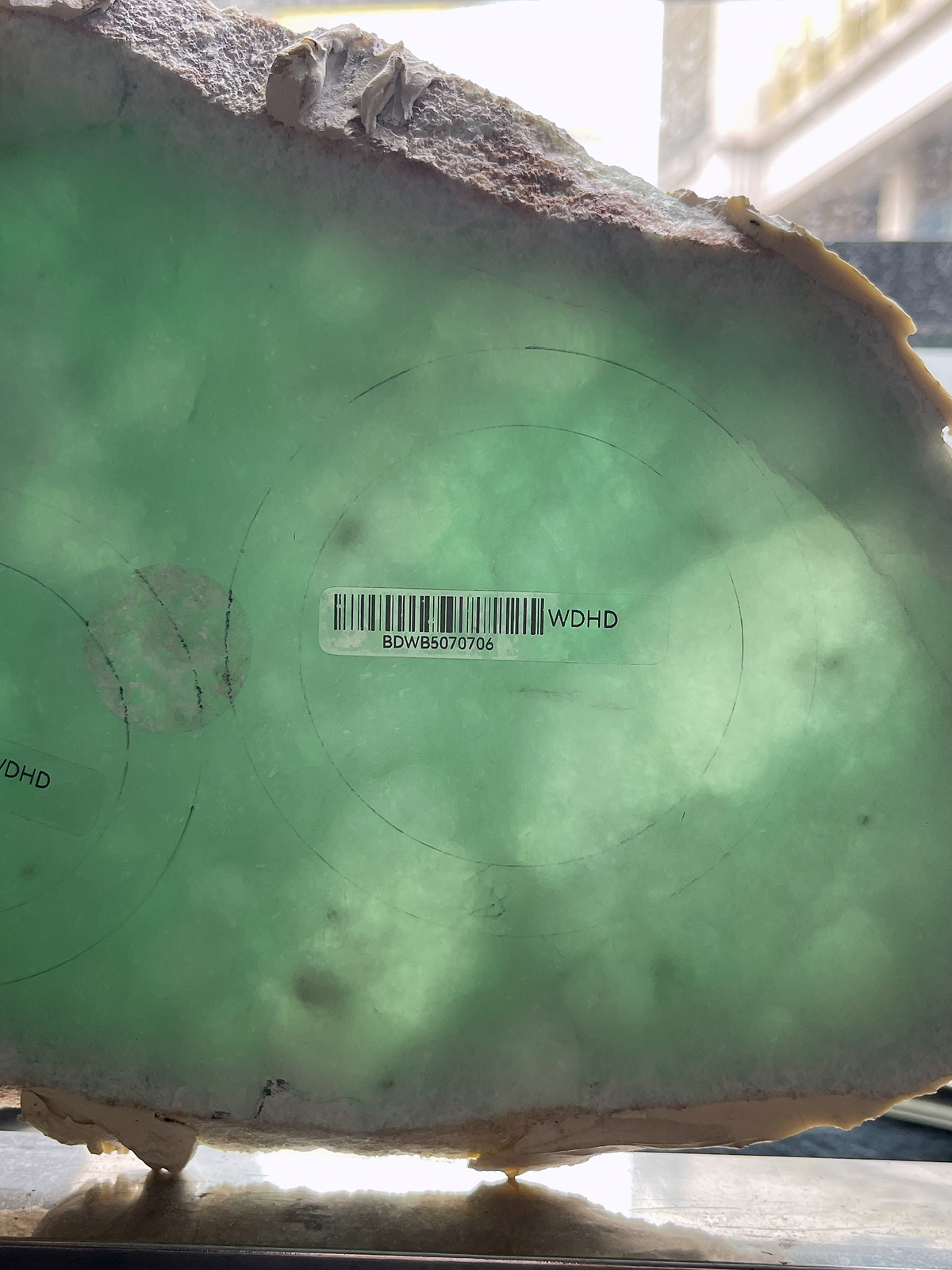 翡翠板料，⭕️正圈最大做68，圆条最大做64