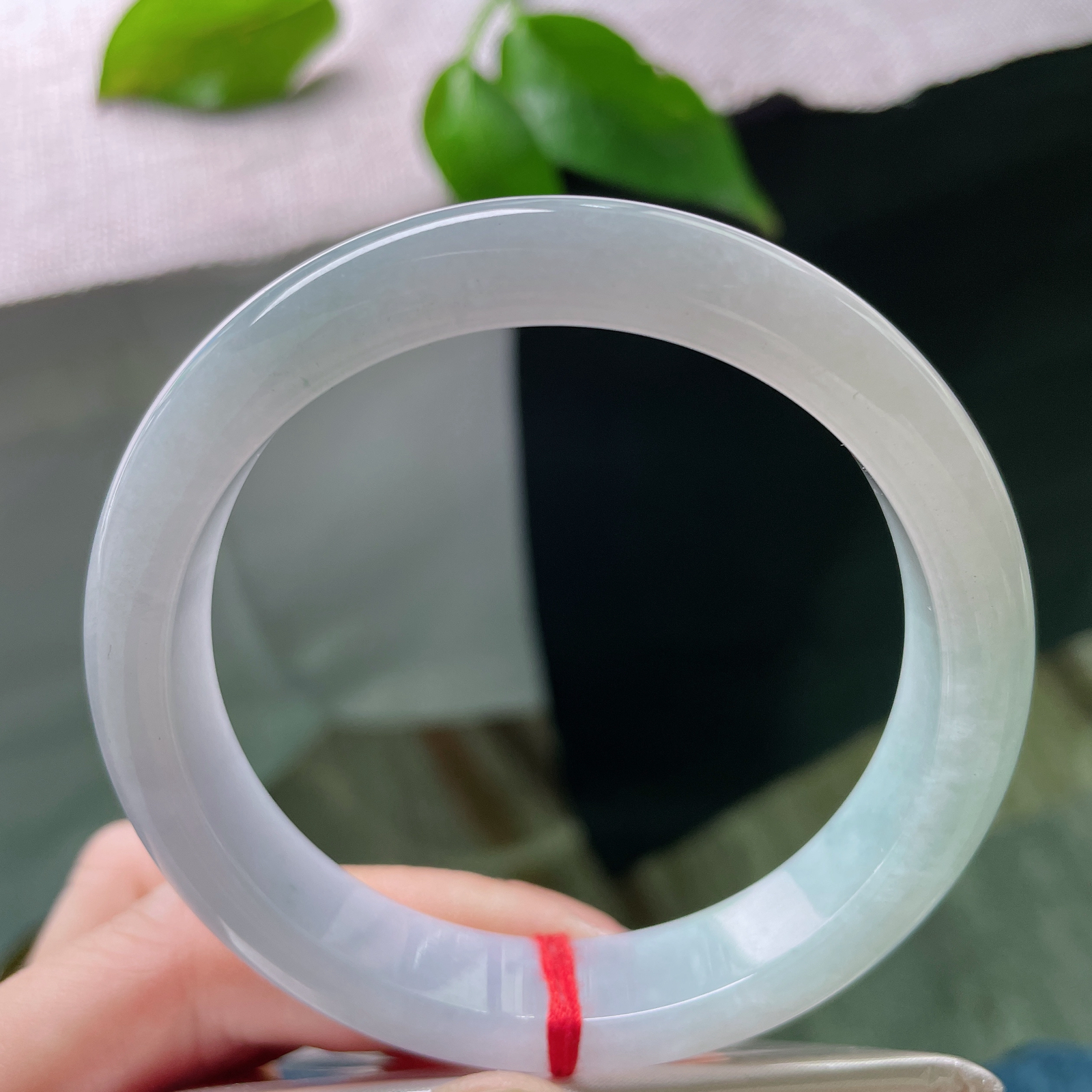 57.3/12.3/7.9，蓝紫正圈，水头好，种老，干净清爽，柔刚并济..