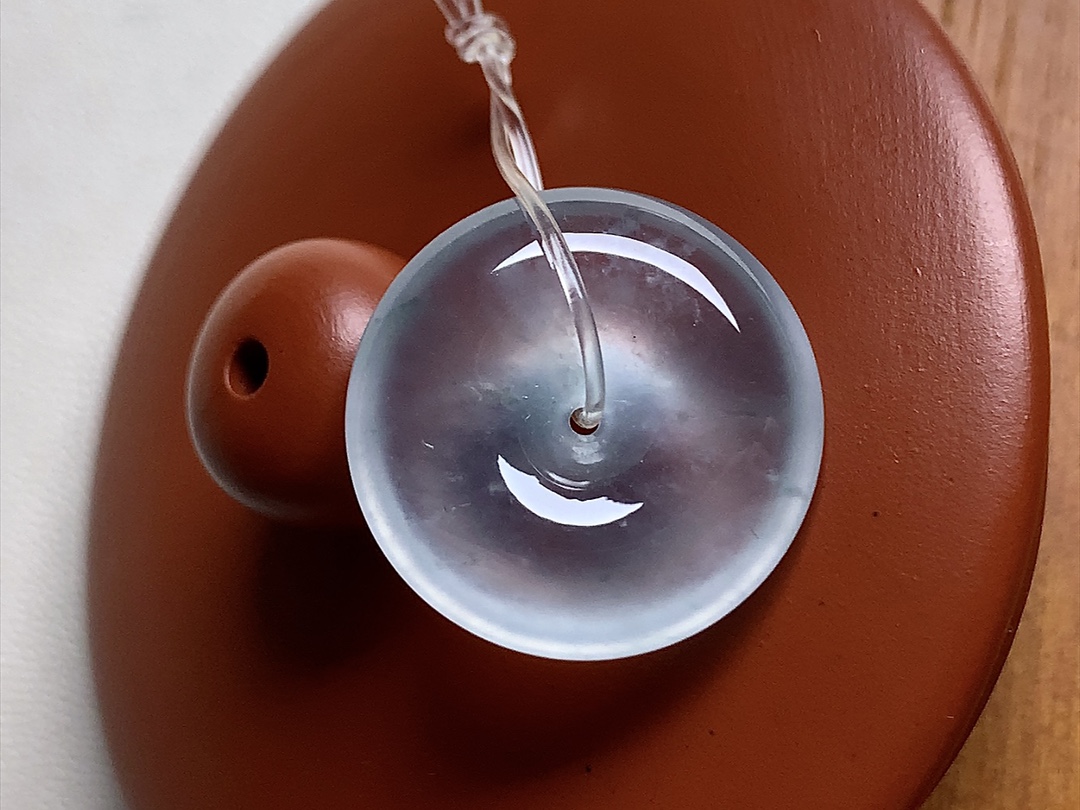 玻璃种怀古 品质，冰透感十足，无裂尺寸18.8*4.8  超值