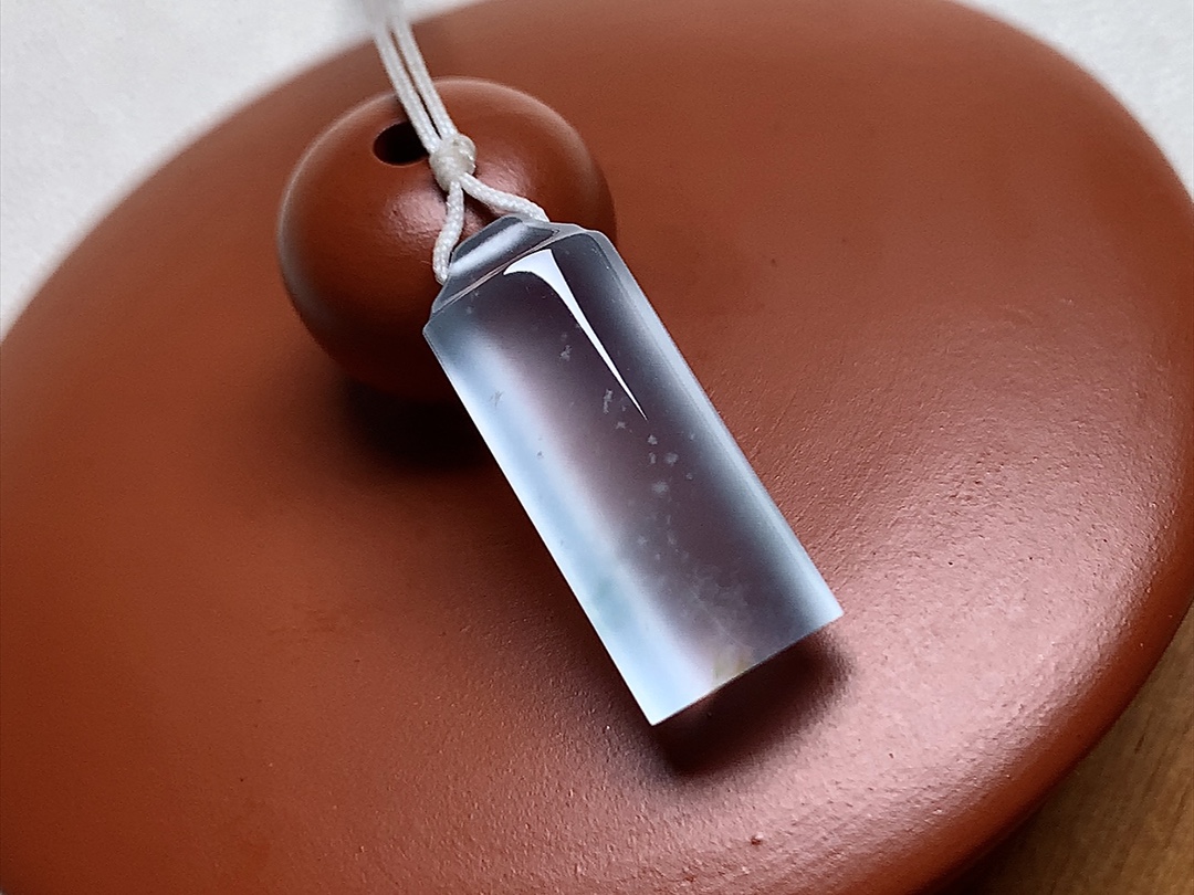 玻璃种素牌 行家货品质，冰透感十足，无裂，尺寸18*7.4*5.2