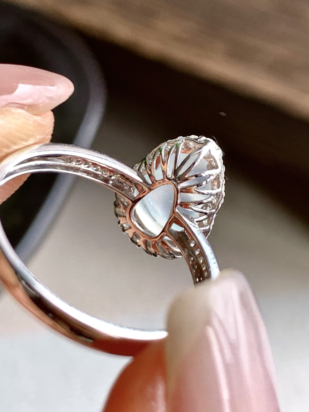 【镶嵌】️高冰葫芦戒指【说明】缅料  18k金镶嵌 性比高【整体】11.4-8.5-8【裸石】9-6.3-4.3【圈口】14号【重量】2.2克