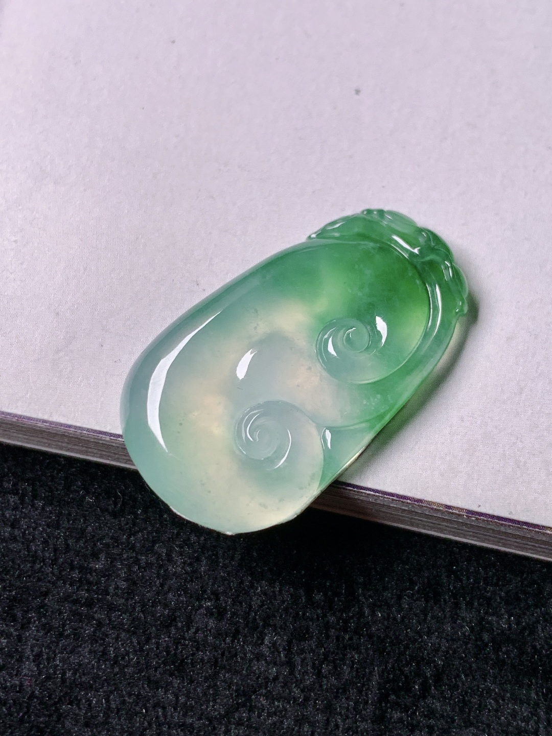 ️冰飘花如意  ，色泽浓艳 0413尺寸27.7*16.1*3.6