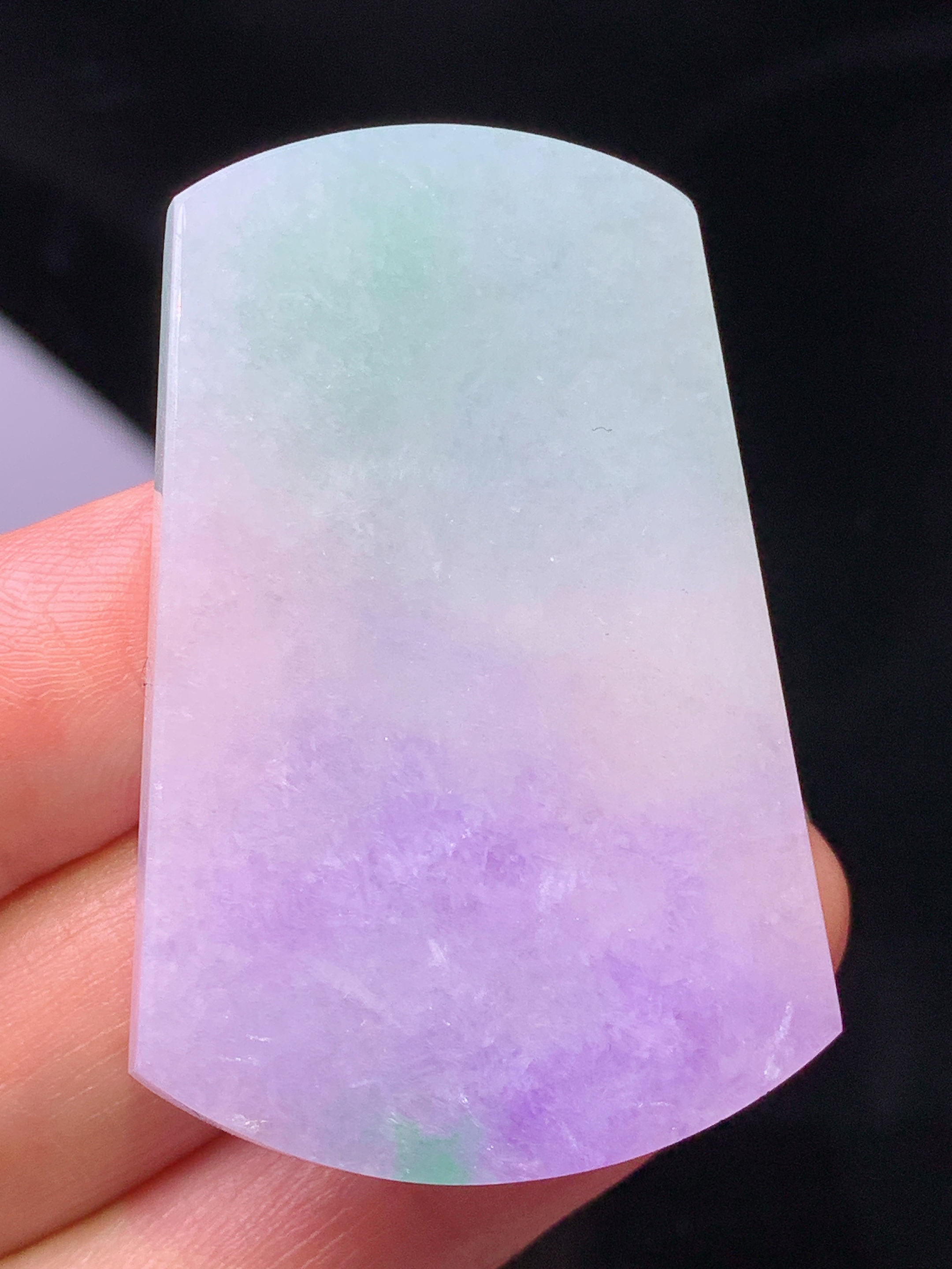 镶嵌款 紫罗兰无事牌吊坠 玉质细腻 色泽艳丽清新 水润亮眼 整体尺寸45.6*30.6*3.5m2