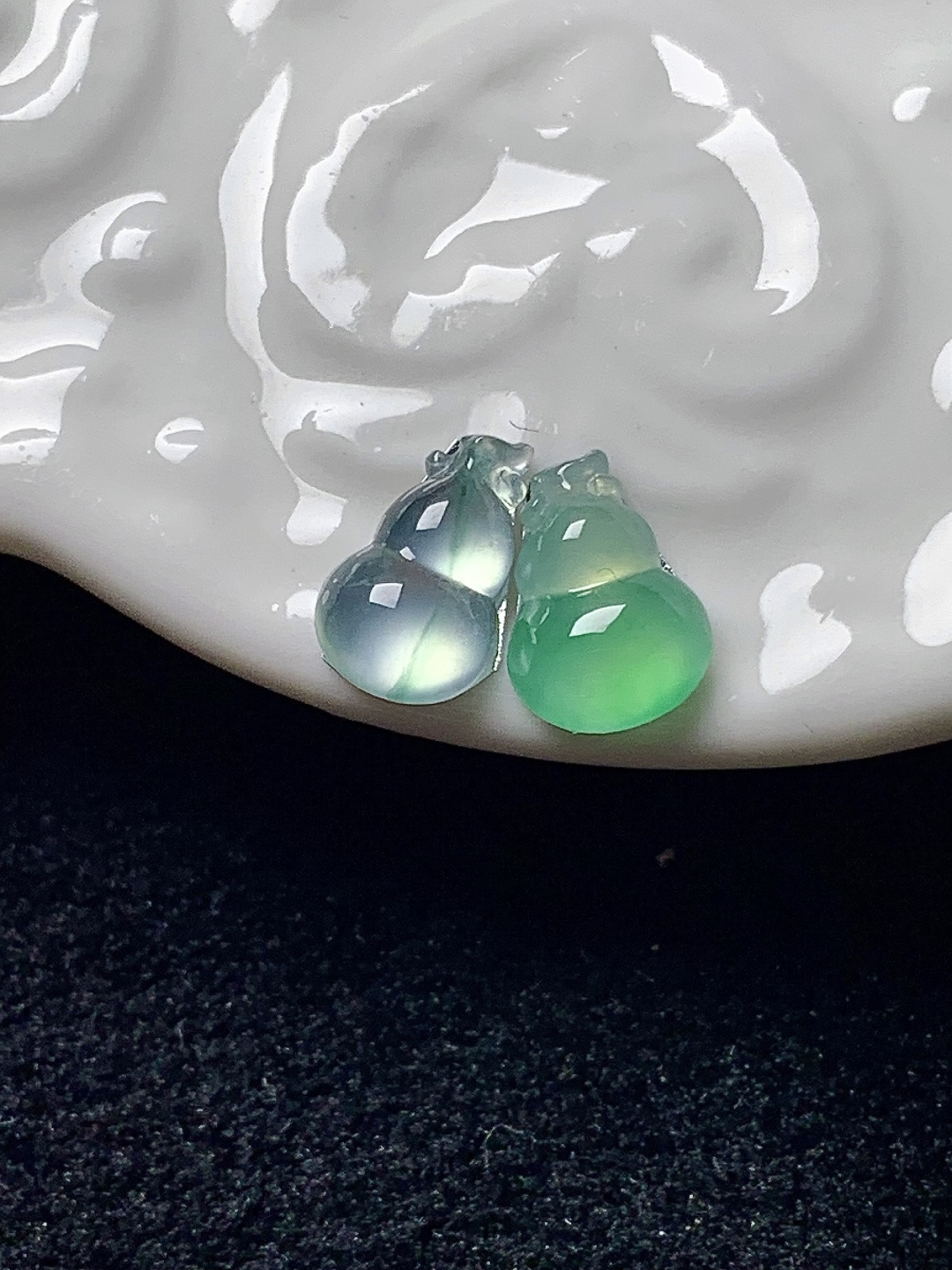 高冰冰绿葫芦一对，水润种老，0413 尺寸8.6*5.2*2.7/8.5*5.8*2.5