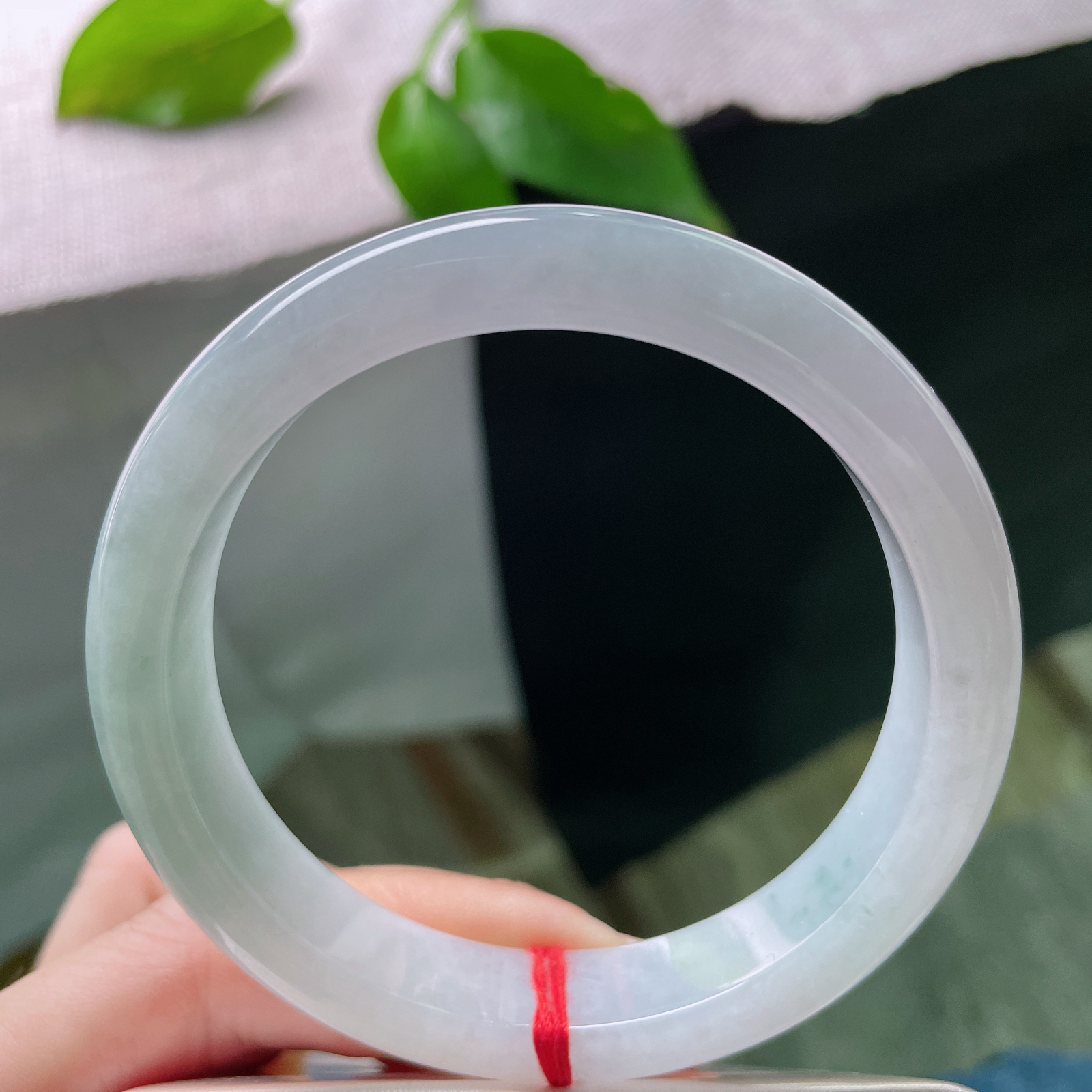 57.3/12.3/7.9，蓝紫正圈，水头好，种老，干净清爽，柔刚并济..