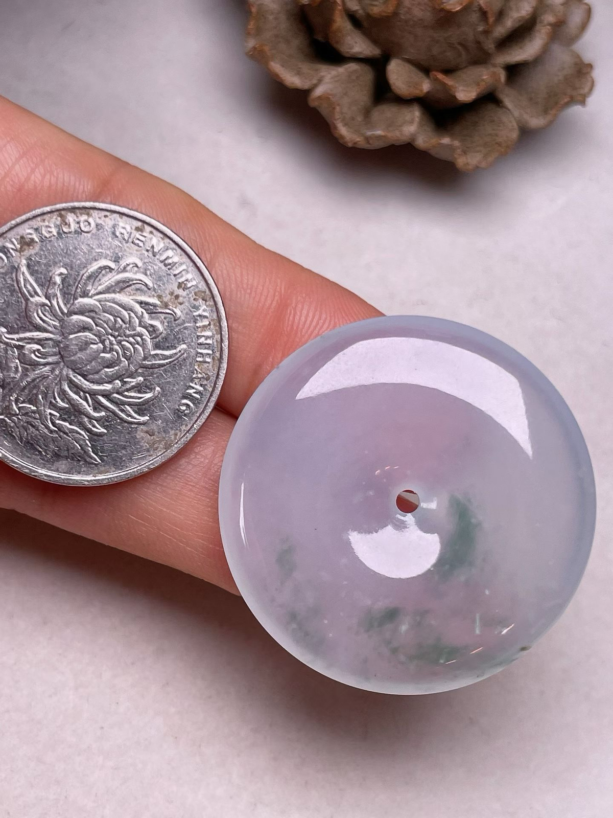 冰种飘花【平安扣】吊坠，种水好，玉质细腻 ，卖相好‘