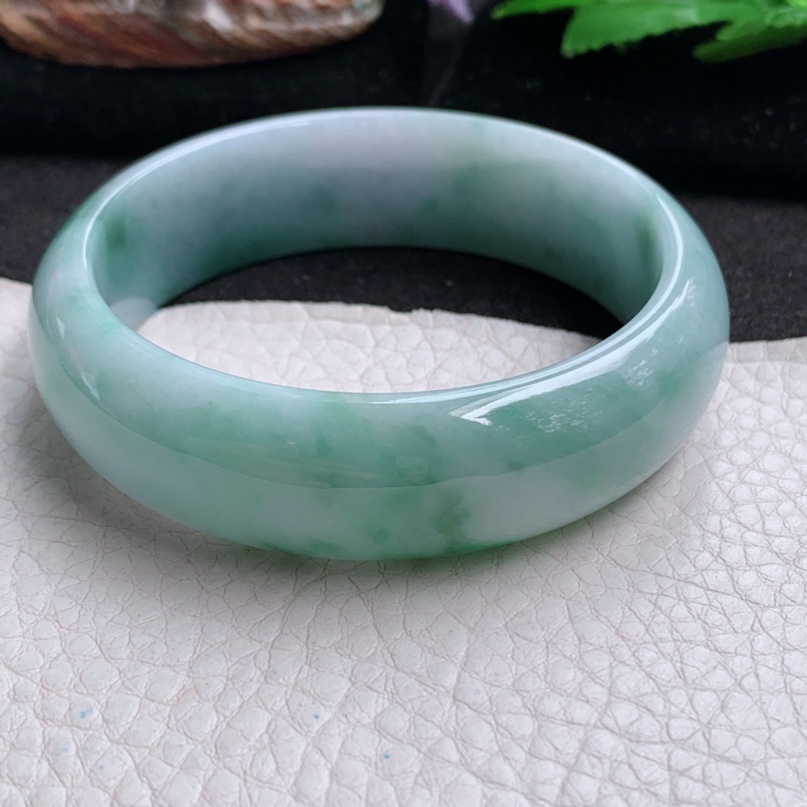 js实拍58.5*17.8*7.4轮胎镯 天然缅甸翡翠a货手镯飘花大气正圈玉镯子