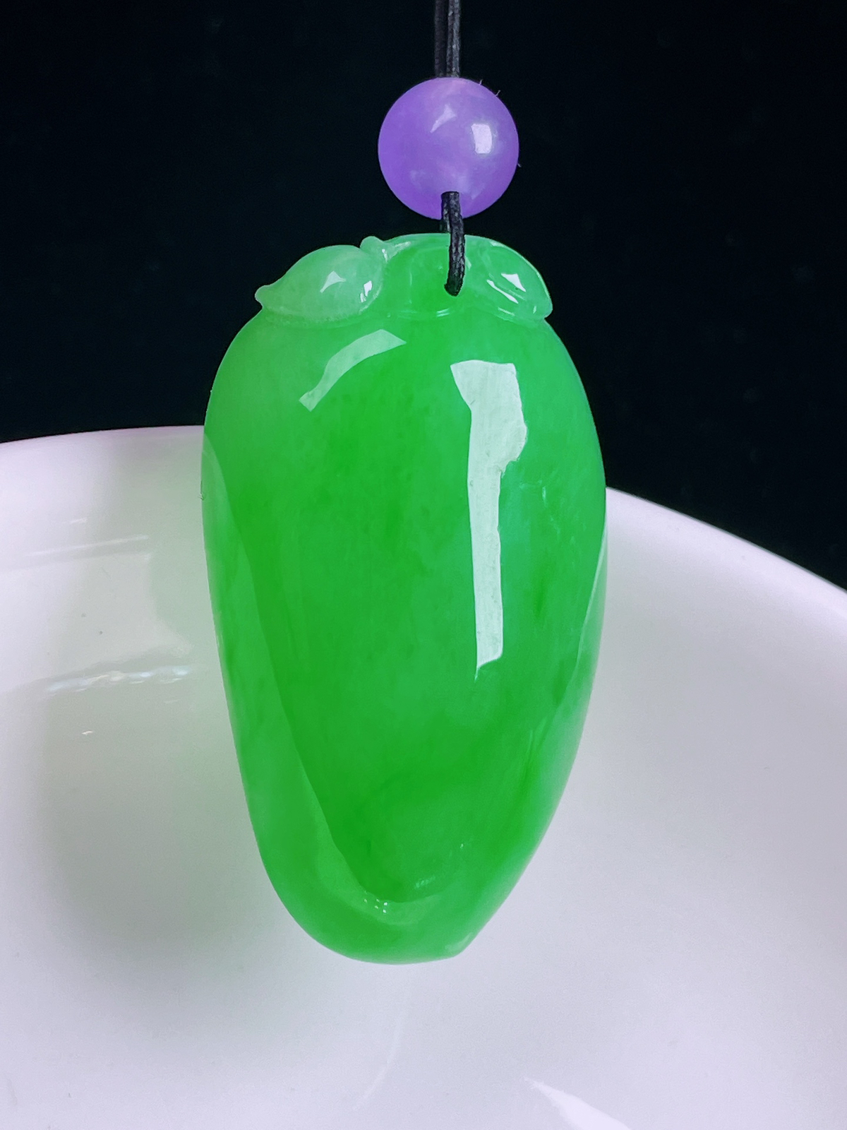 阳绿福瓜，老种起光，细底通透，尺寸：32.6/18.4/9.8mm