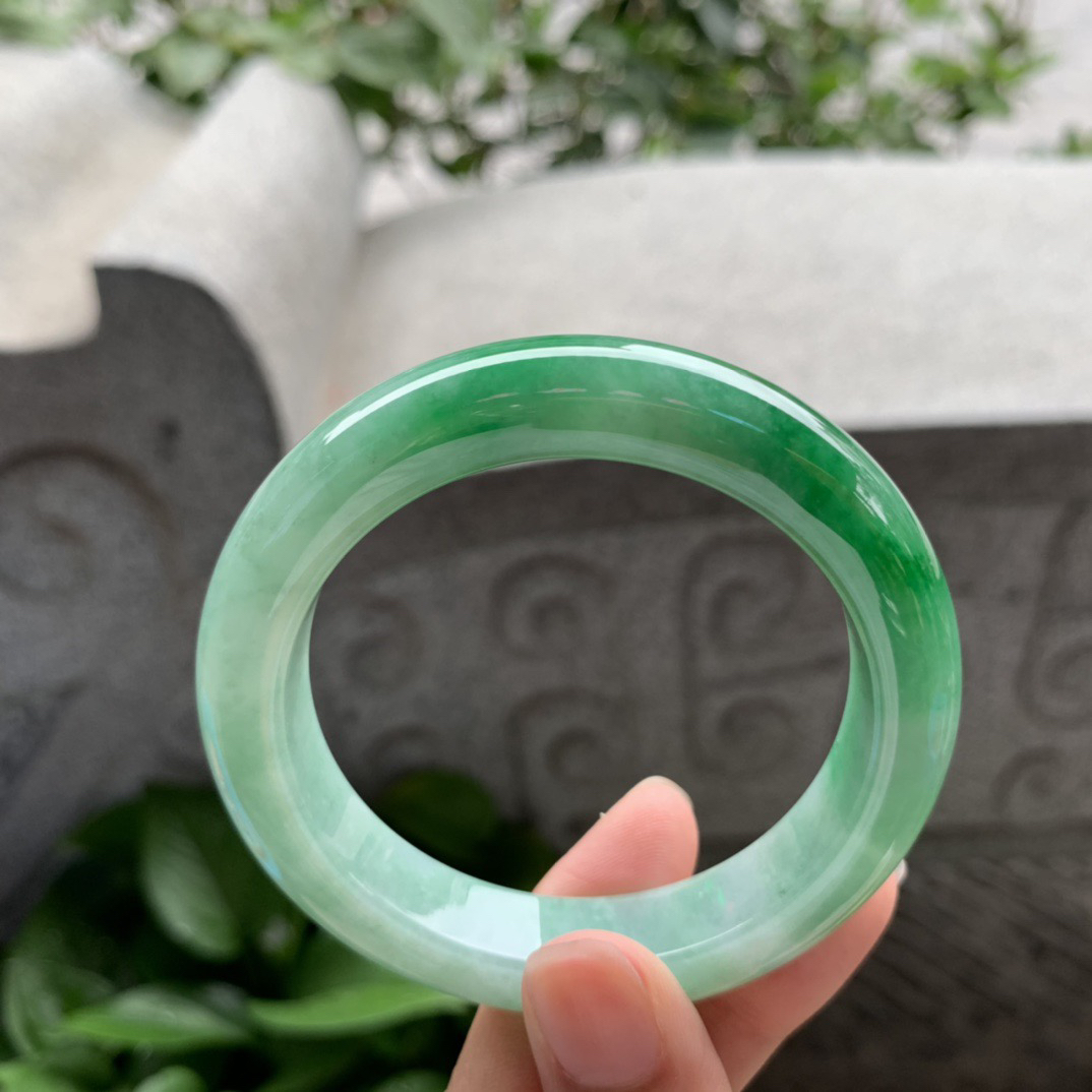 小圈口52.3-11.5-9.3 【辣绿正圈手镯】正圈52 53可戴