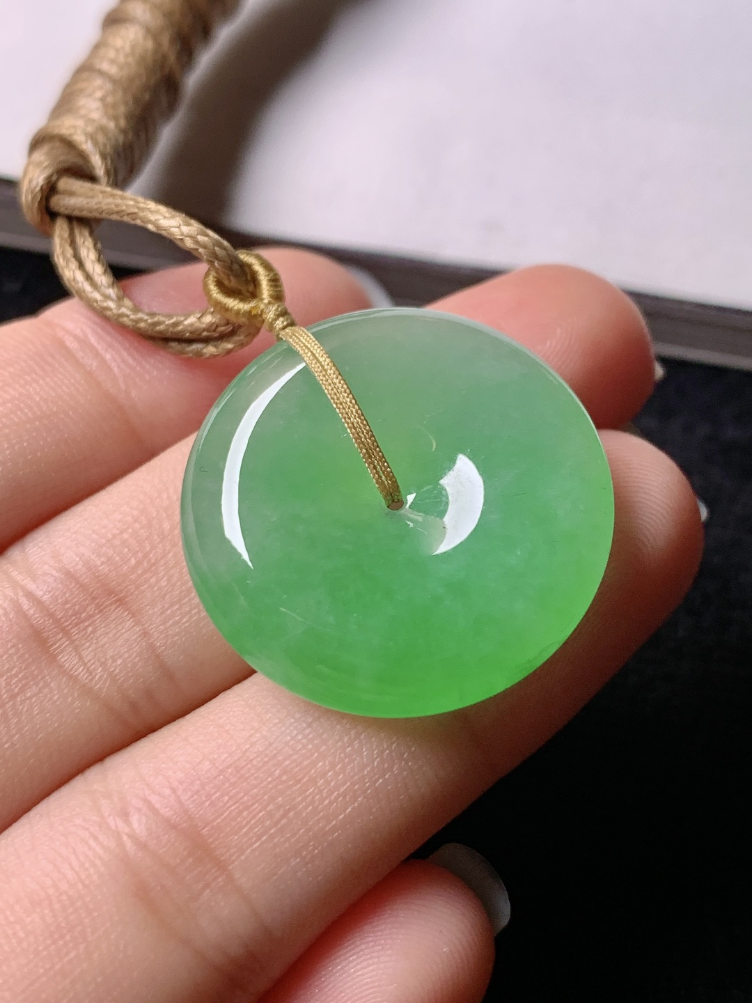 冰绿平安扣，色泽浓艳，0413尺寸24.5*5.7