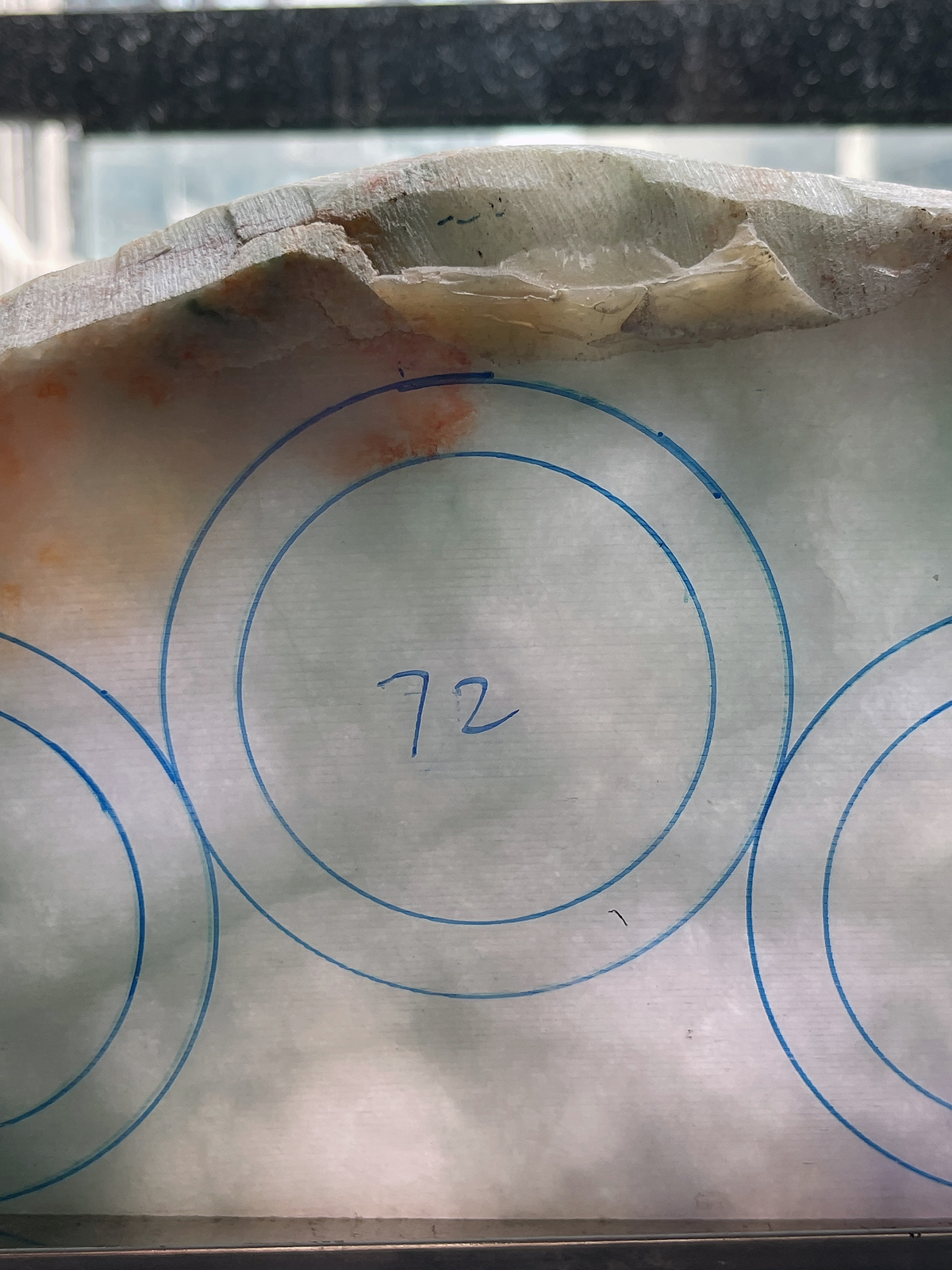 翡翠板料，⭕️正圈最大做56，圆条最大做52