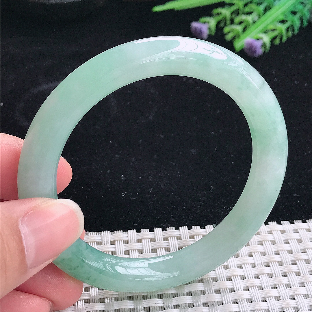 实拍A货翡翠54.5/9.5/9.3老坑冰胶水灵冰飘花圆条手镯翡翠玉镯平安镯美人镯