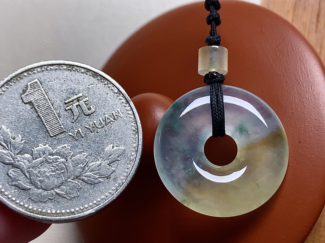 高冰黄翡甜甜圈 色泽金黄漂亮，种水，无裂尺寸20.8*3.7 超值