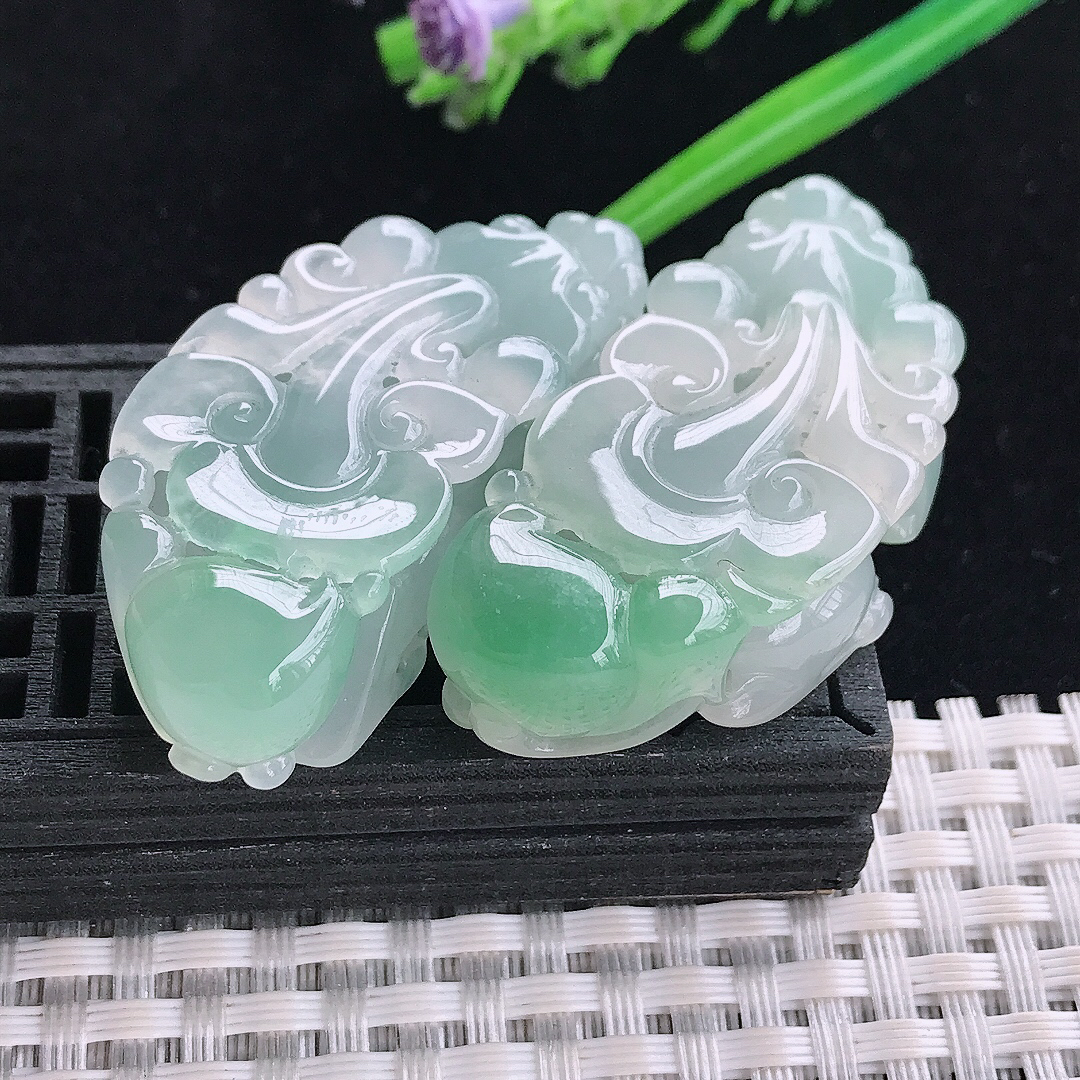 实拍A货翡翠45.2/21/12.2老坑冰胶果冻冰晴绿貔貅吊坠一对