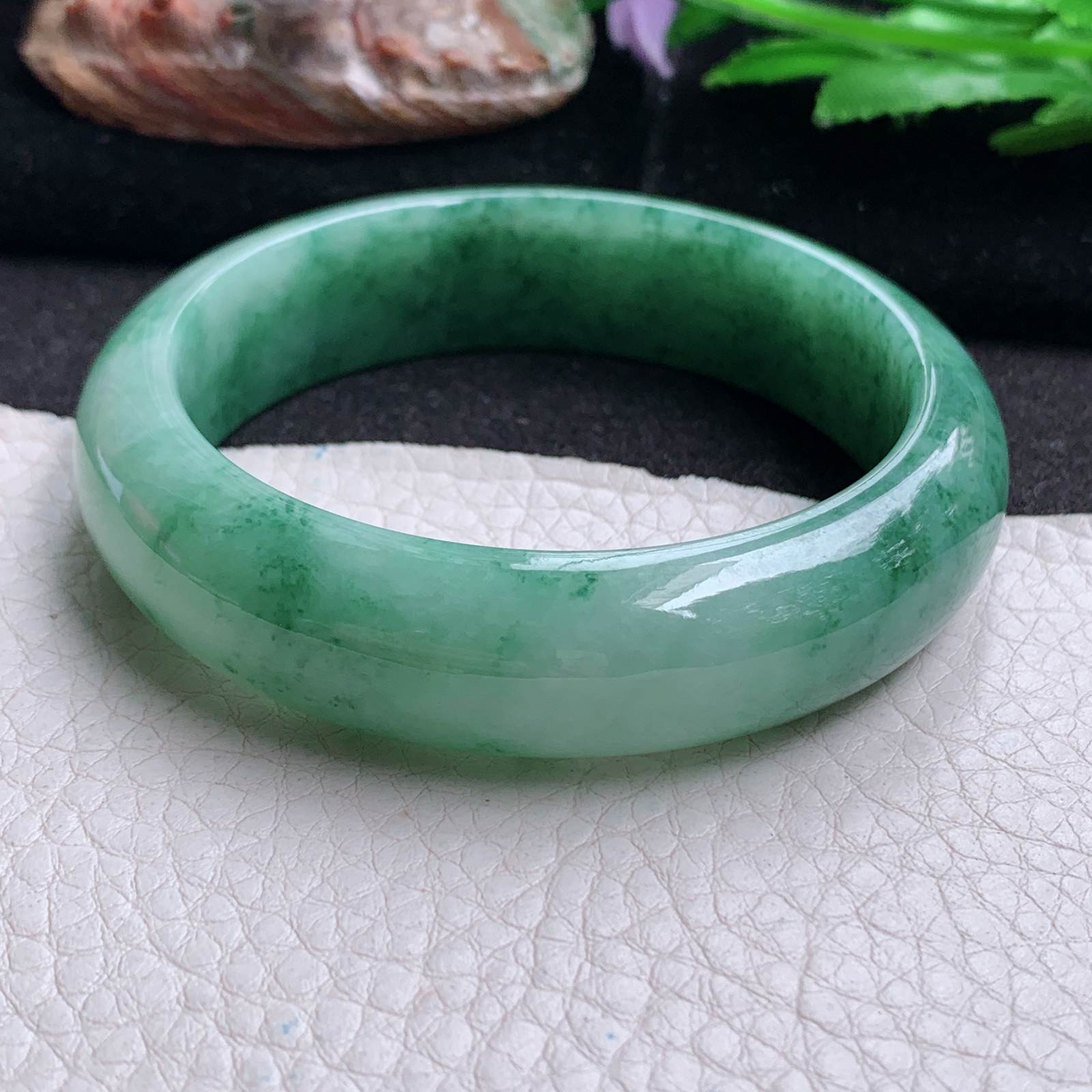 js实拍57*15.6*8.5轮胎镯 天然缅甸翡翠a货手镯飘花厚装正圈玉镯子