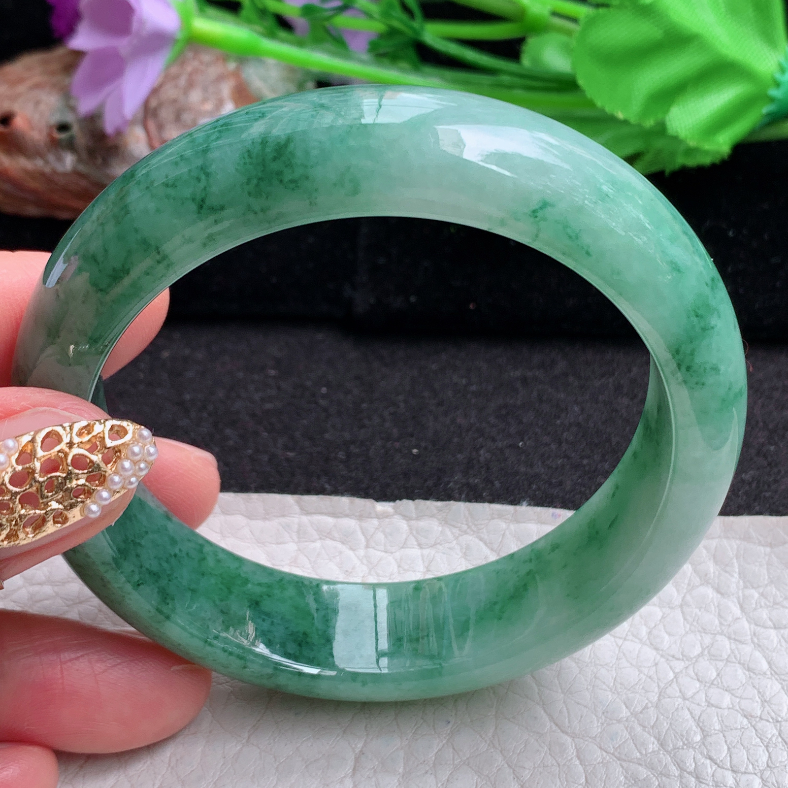 js实拍57*15.6*8.5轮胎镯 天然缅甸翡翠a货手镯飘花厚装正圈玉镯子
