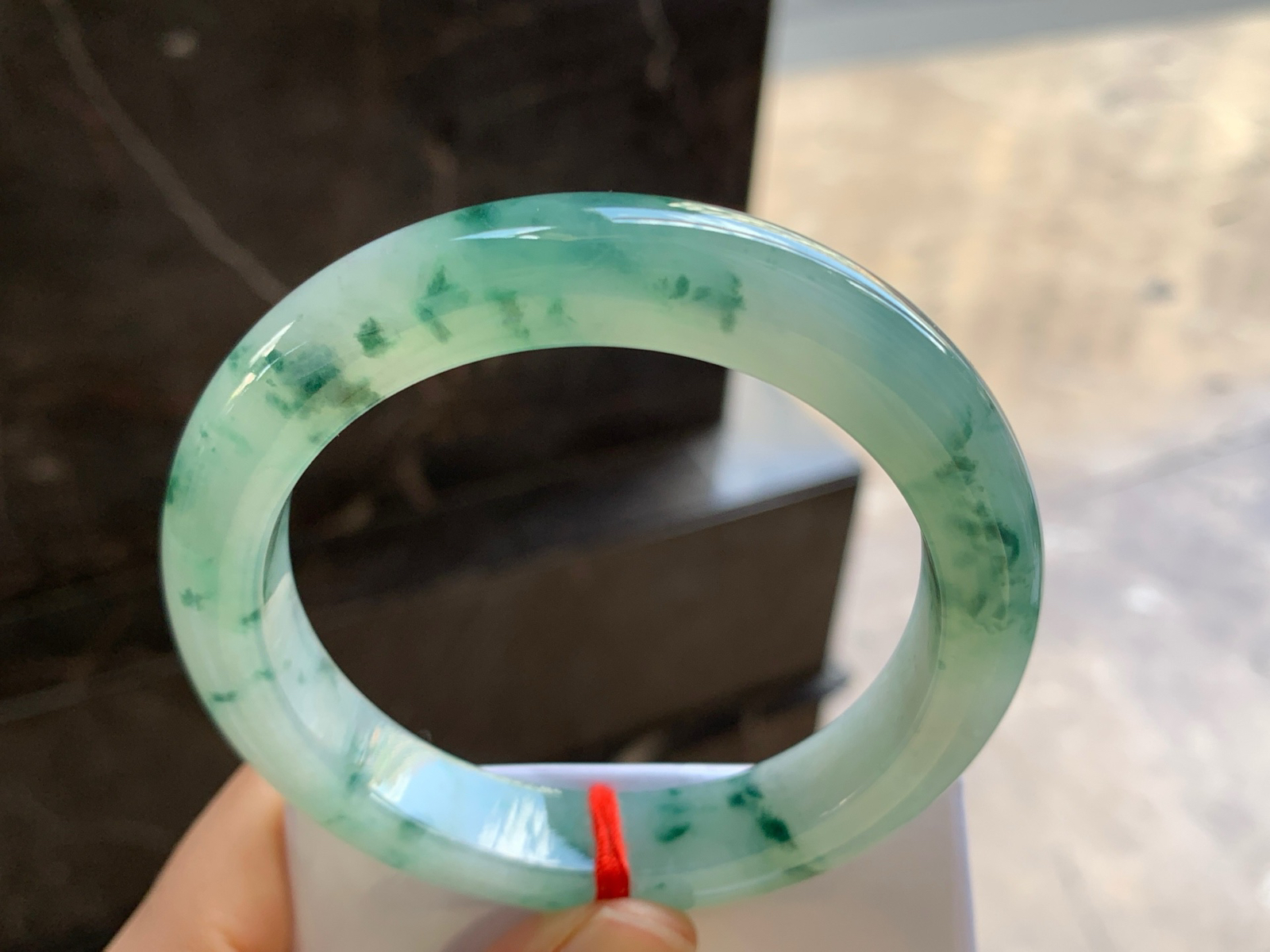 58.5-12.9-9.7

绿花手镯^_^大圈 飘花灵韵