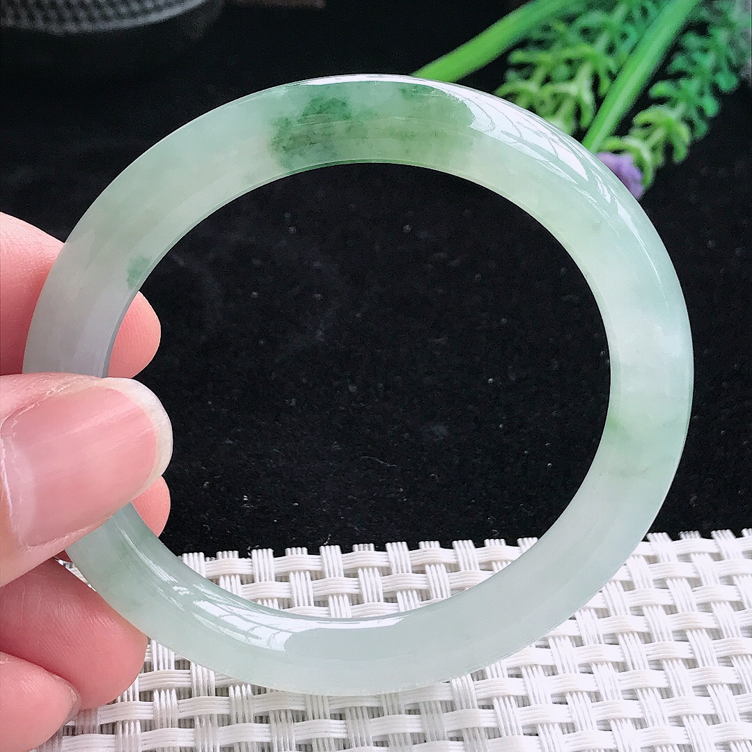 实拍A货翡翠52.8/8.4/8.6老坑冰胶水灵冰飘花圆条手镯翡翠玉镯平安镯美人镯