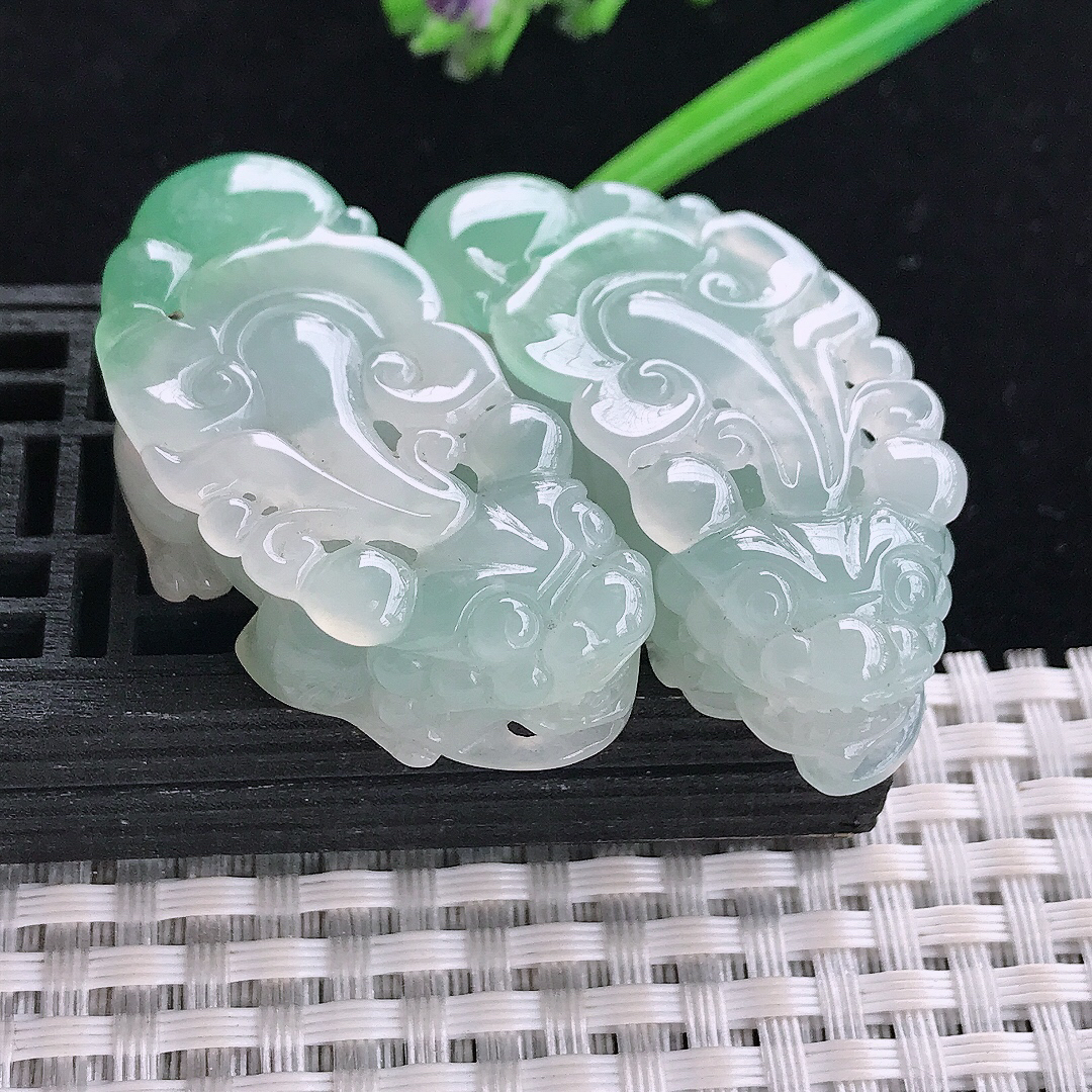 实拍A货翡翠45.2/21/12.2老坑冰胶果冻冰晴绿貔貅吊坠一对