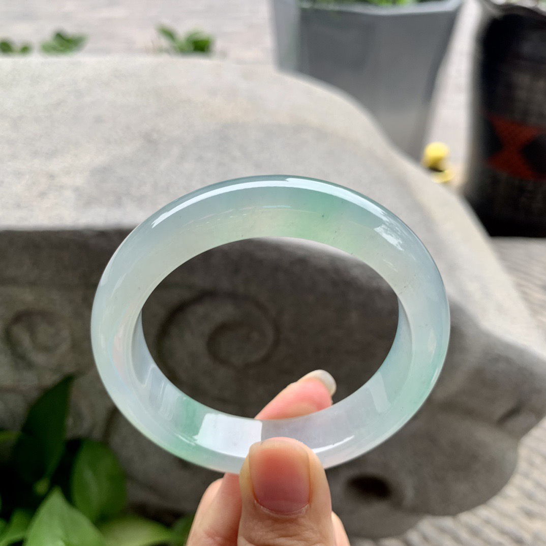 小圈口53.8-13.4-8.9 【冰种飘绿正圈手镯】正圈53 54可戴