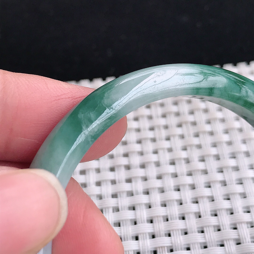 实拍A货翡翠55.5/8.5/6.6老坑精美温润飘花手镯翡翠宽边玉镯平安镯美人镯