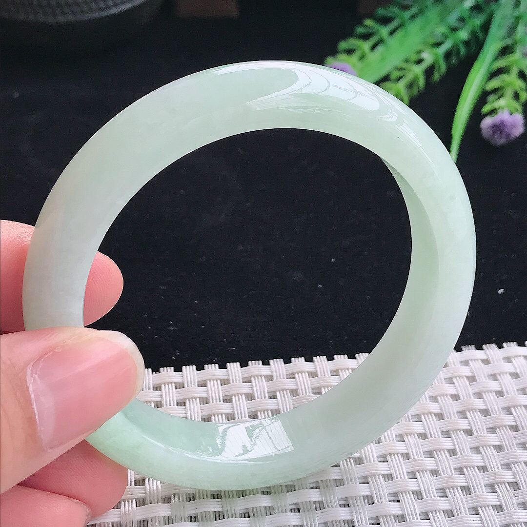 实拍A货翡翠55/12.5/8.3老坑冰润起胶冰晴绿手镯翡翠宽边玉镯平安镯美人镯