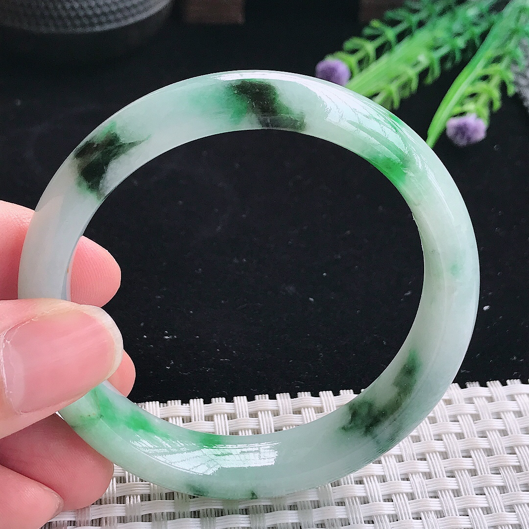 实拍A货翡翠57.5/13.6/8老坑精美冰润飘花手镯翡翠宽边玉镯平安镯美人镯